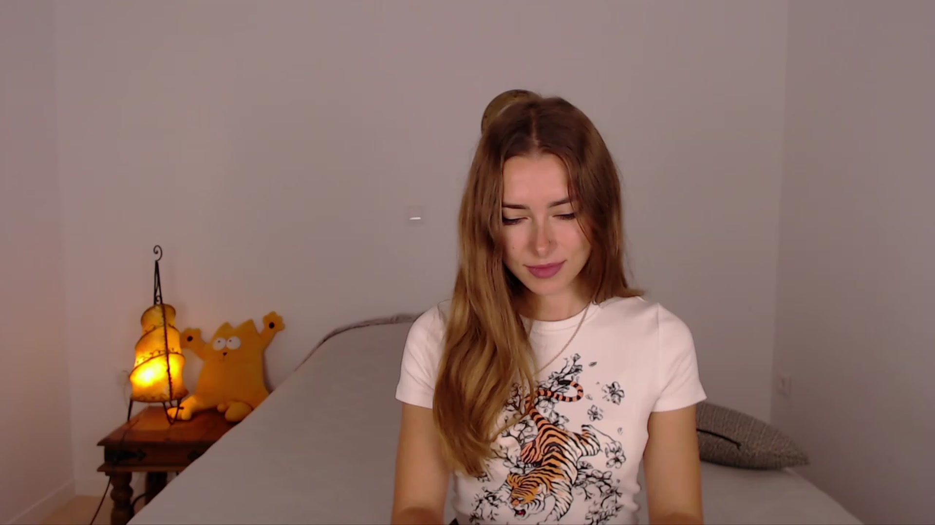 Gallery image thumbnail from SimonsWife's myfreecams stream on, 11/29/2023, 15:53 image 9 of 20
