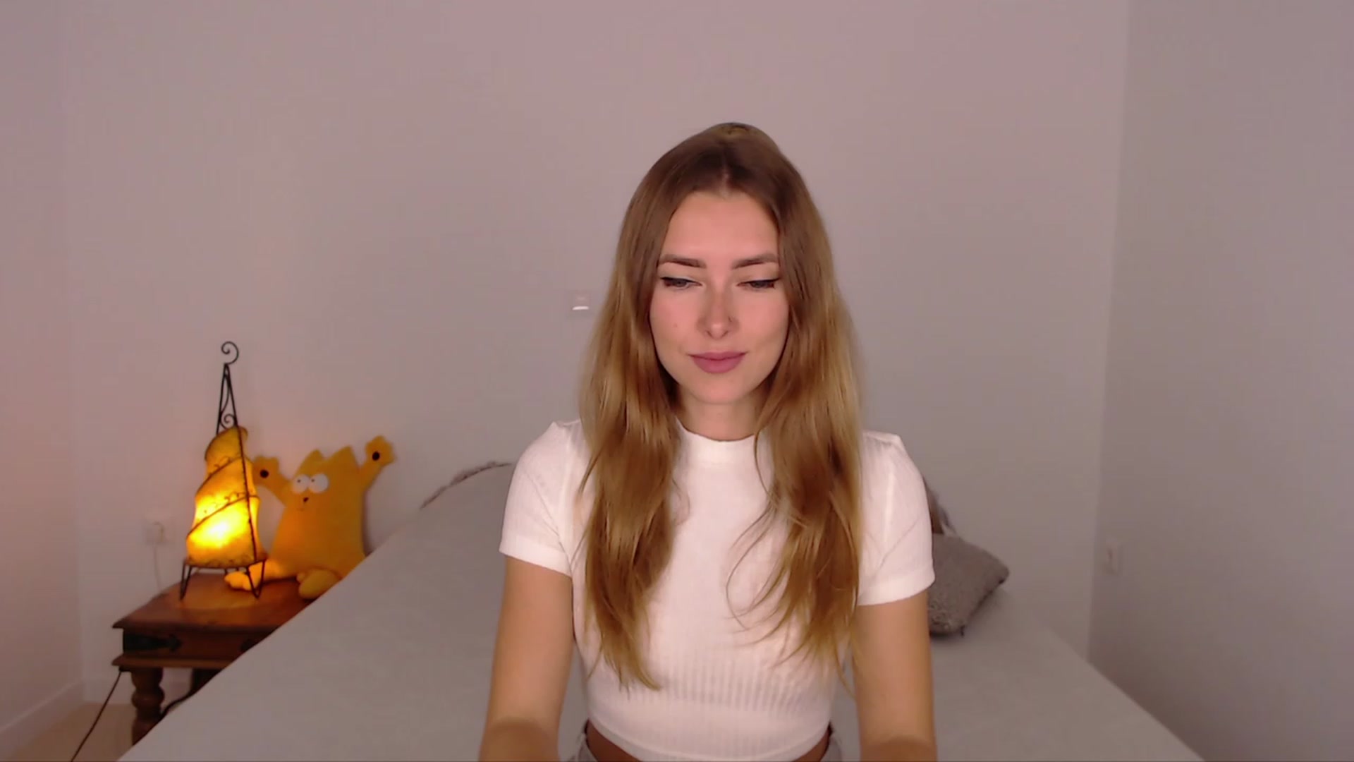 Gallery image thumbnail from SimonsWife's myfreecams stream on, 12/03/2023, 12:07 image 5 of 20
