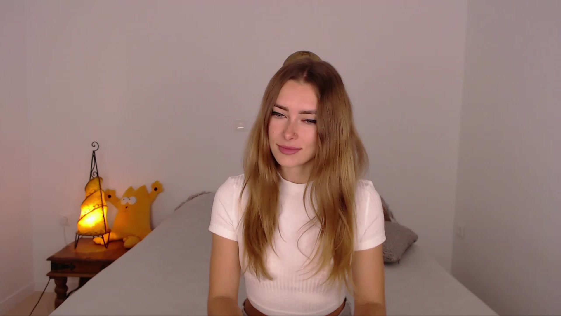 Gallery image thumbnail from SimonsWife's myfreecams stream on, 12/03/2023, 12:07 image 1 of 20