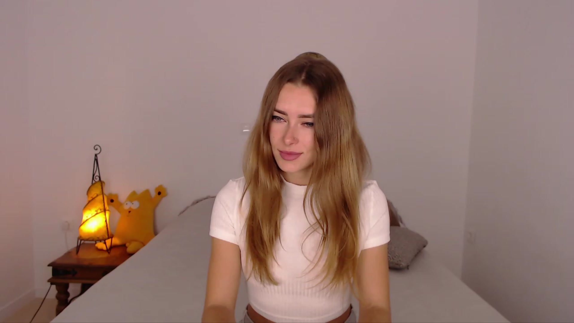 Gallery image thumbnail from SimonsWife's myfreecams stream on, 12/03/2023, 12:07 image 2 of 20
