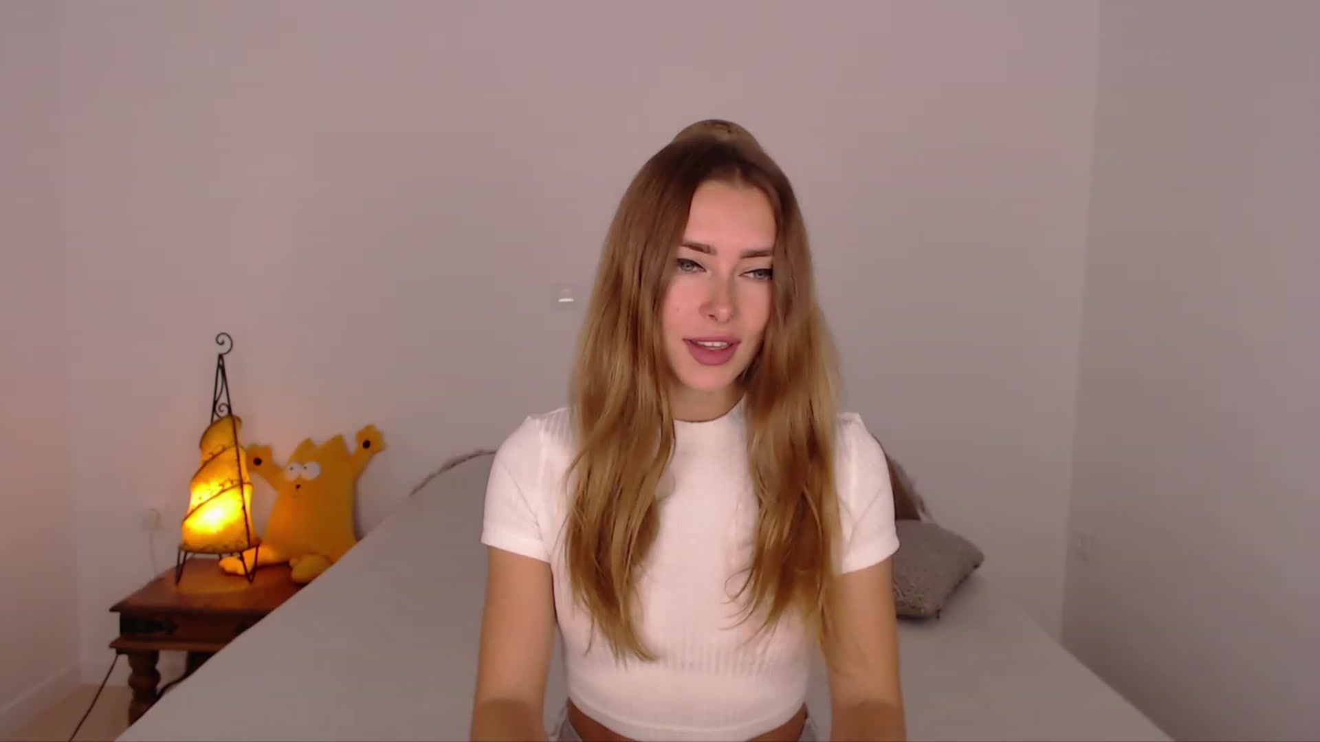 Gallery image thumbnail from SimonsWife's myfreecams stream on, 12/03/2023, 12:07 image 18 of 20