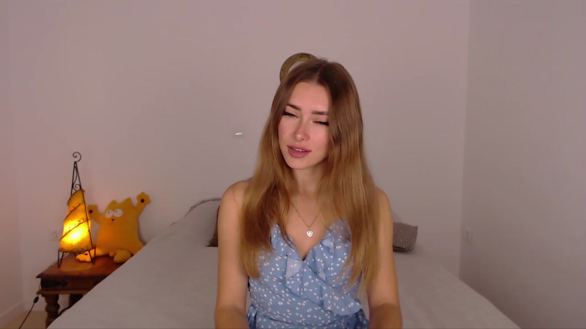 Gallery image thumbnail from SimonsWife's myfreecams stream on, 12/07/2023, 14:15 image 2 of 20