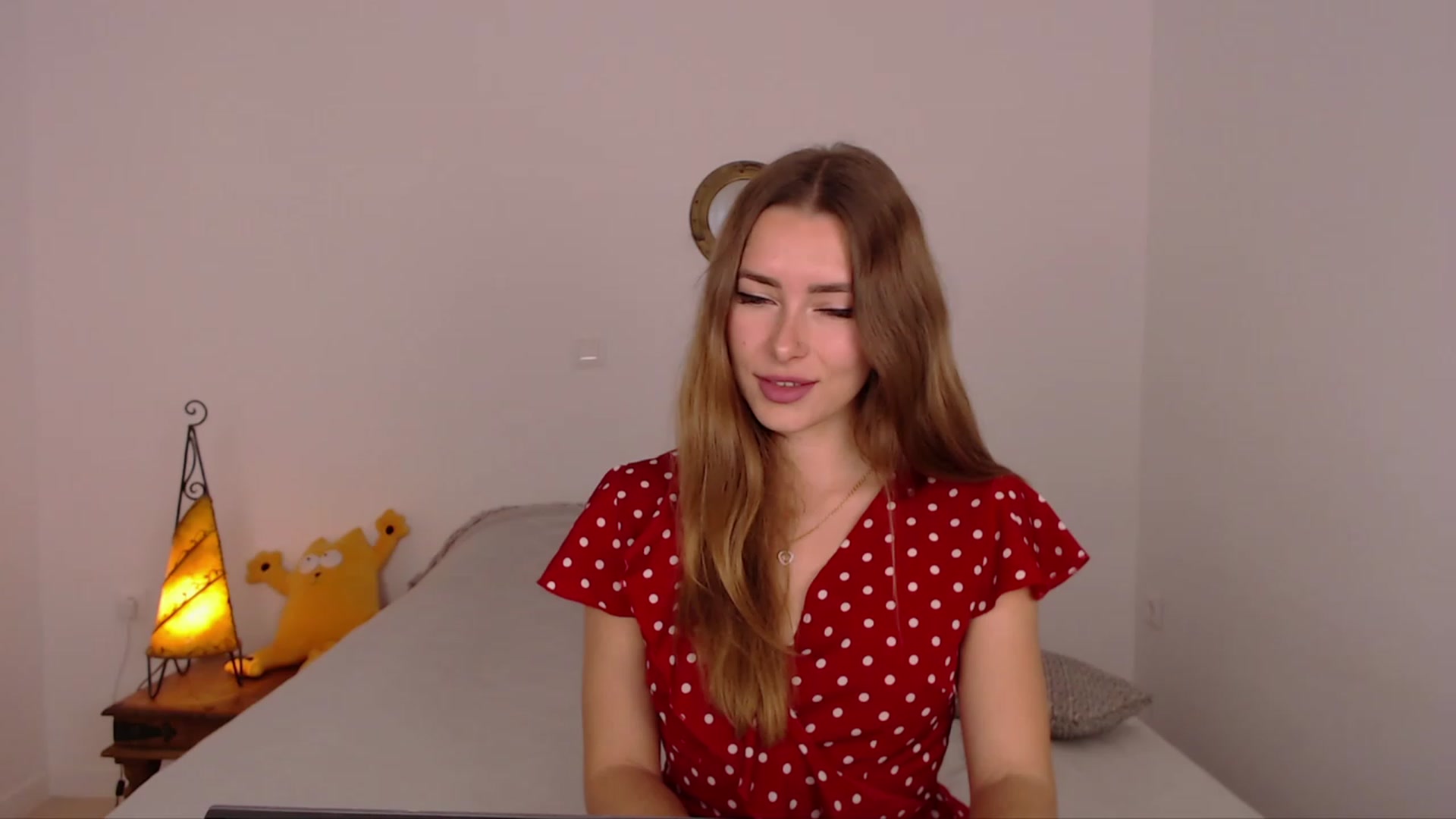 Gallery image thumbnail from SimonsWife's myfreecams stream on, 01/10/2024, 13:47 image 20 of 20