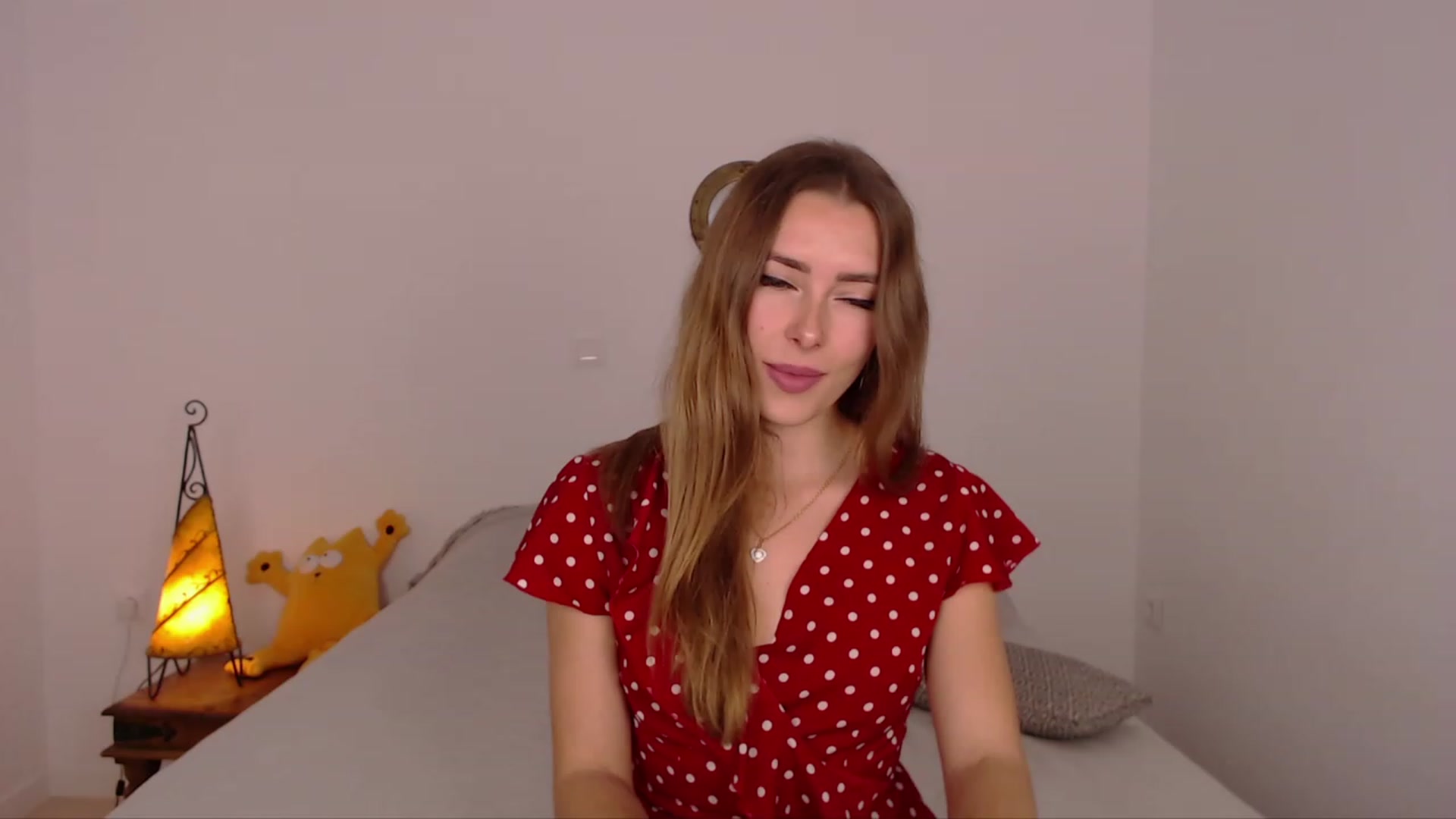 Gallery image thumbnail from SimonsWife's myfreecams stream on, 01/10/2024, 13:47 image 15 of 20