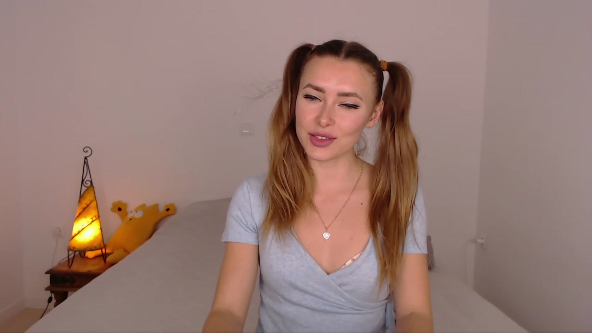 Gallery image thumbnail from SimonsWife's myfreecams stream on, 01/29/2024, 17:15 image 16 of 20