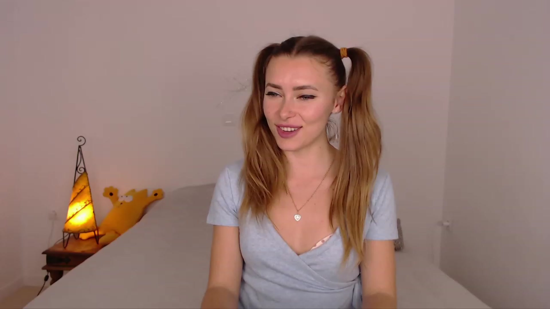 Gallery image thumbnail from SimonsWife's myfreecams stream on, 01/29/2024, 17:15 image 18 of 20