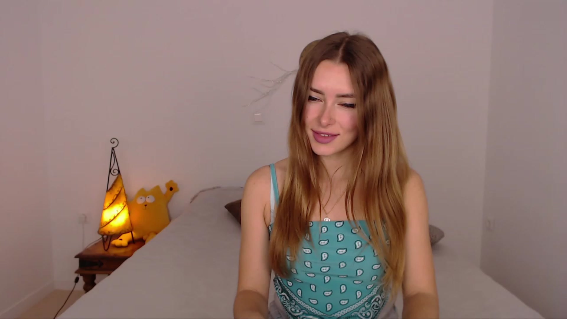 Gallery image thumbnail from SimonsWife's myfreecams stream on, 02/01/2024, 13:27 image 3 of 20
