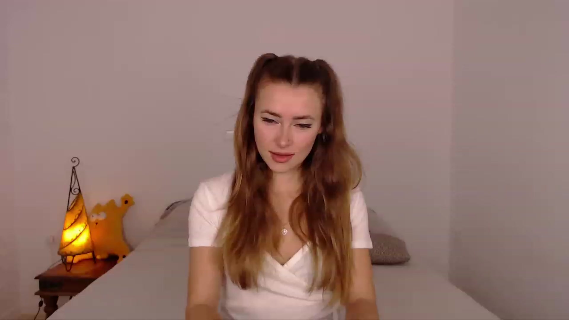 Gallery image thumbnail from SimonsWife's myfreecams stream on, 02/05/2024, 12:31 image 13 of 20