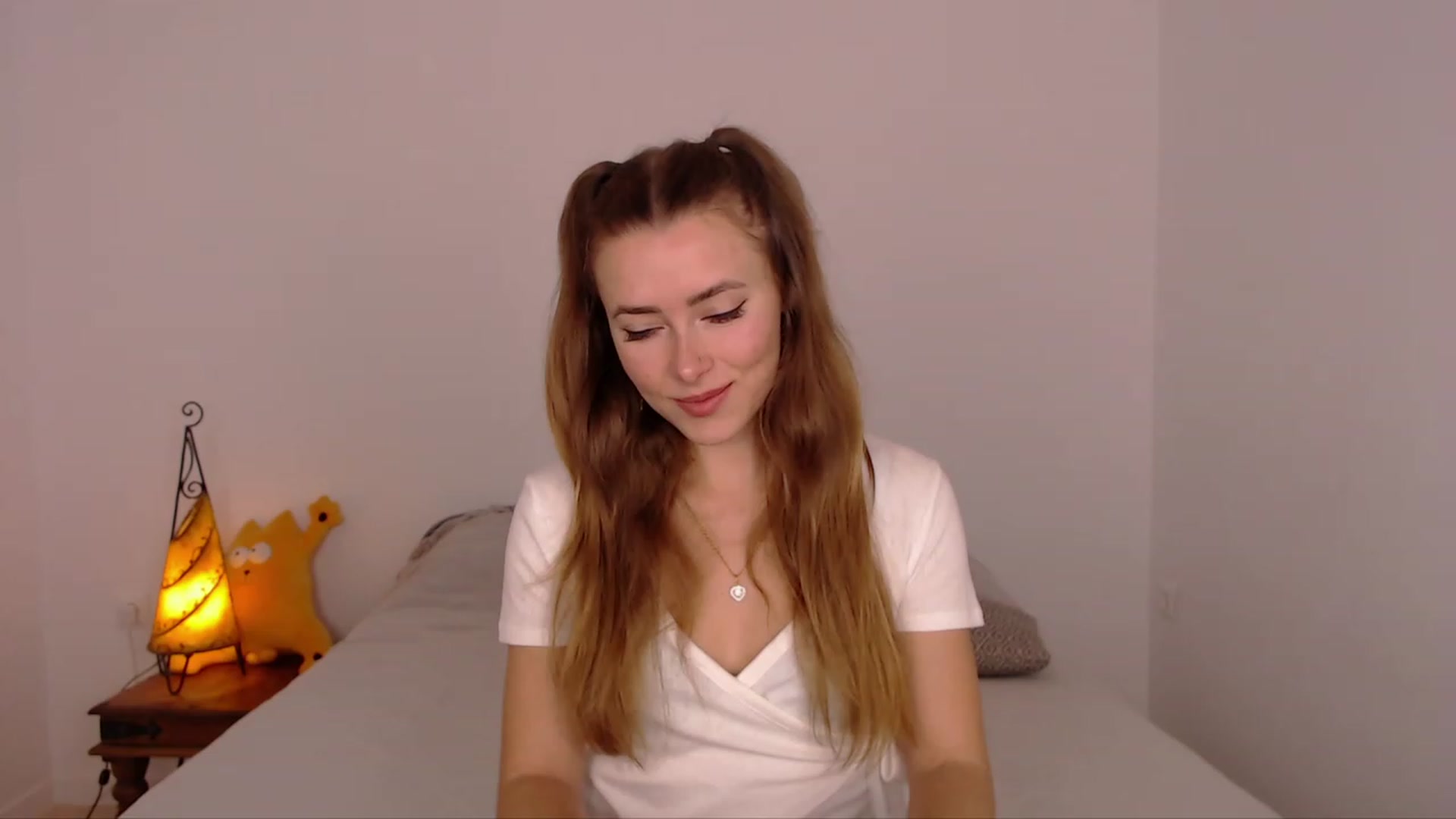 Gallery image thumbnail from SimonsWife's myfreecams stream on, 02/05/2024, 12:31 image 2 of 20