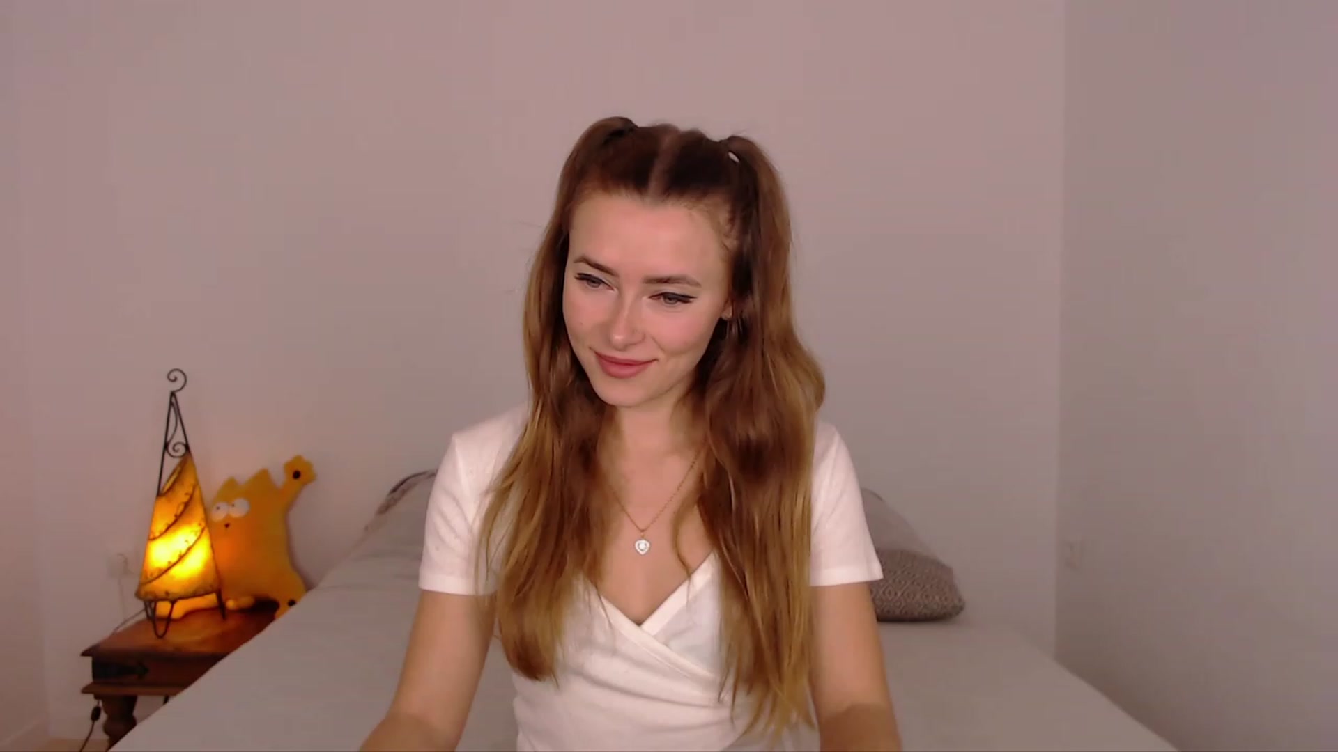 Gallery image thumbnail from SimonsWife's myfreecams stream on, 02/05/2024, 12:31 image 1 of 20
