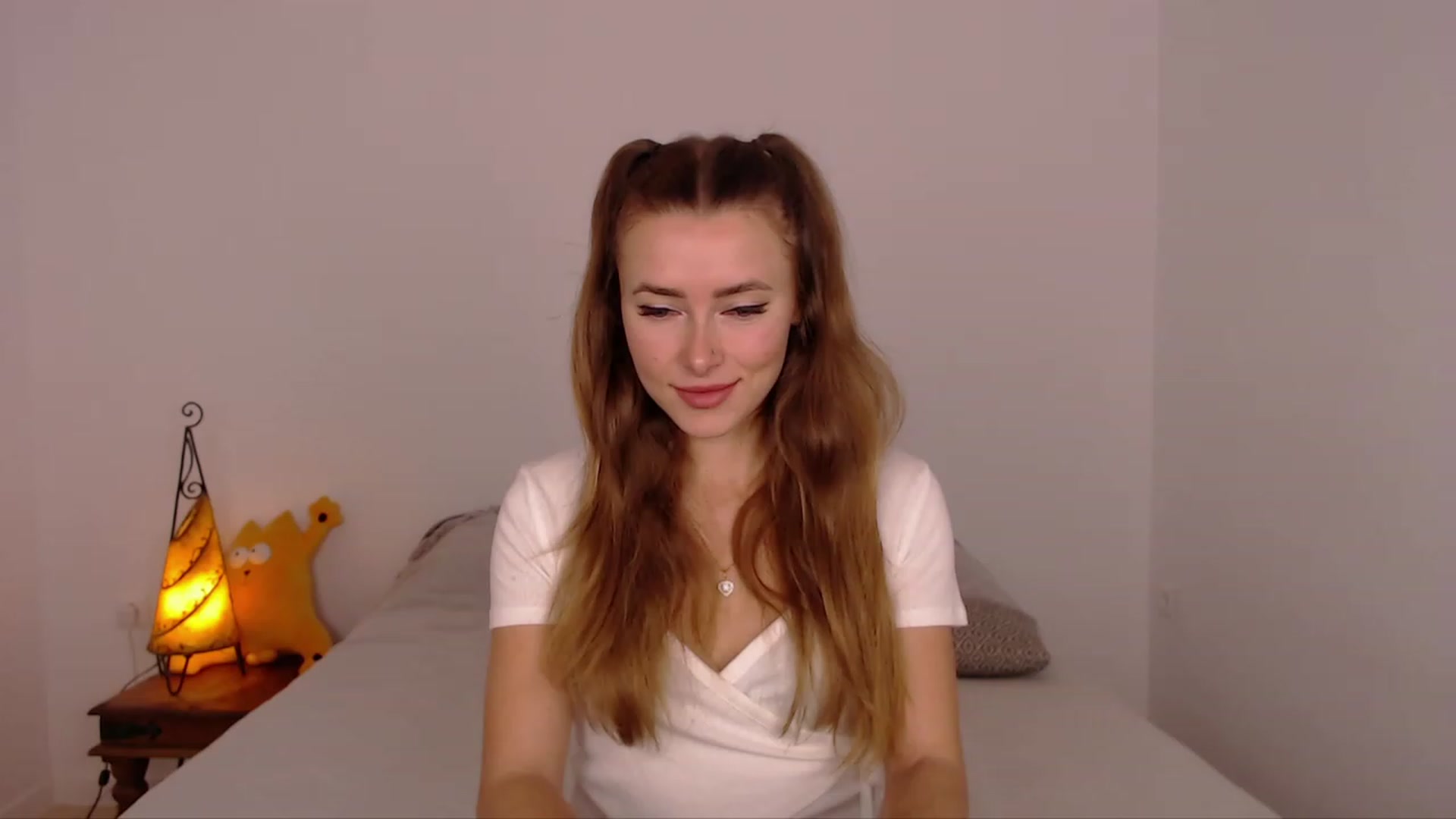 Gallery image thumbnail from SimonsWife's myfreecams stream on, 02/05/2024, 12:31 image 16 of 20
