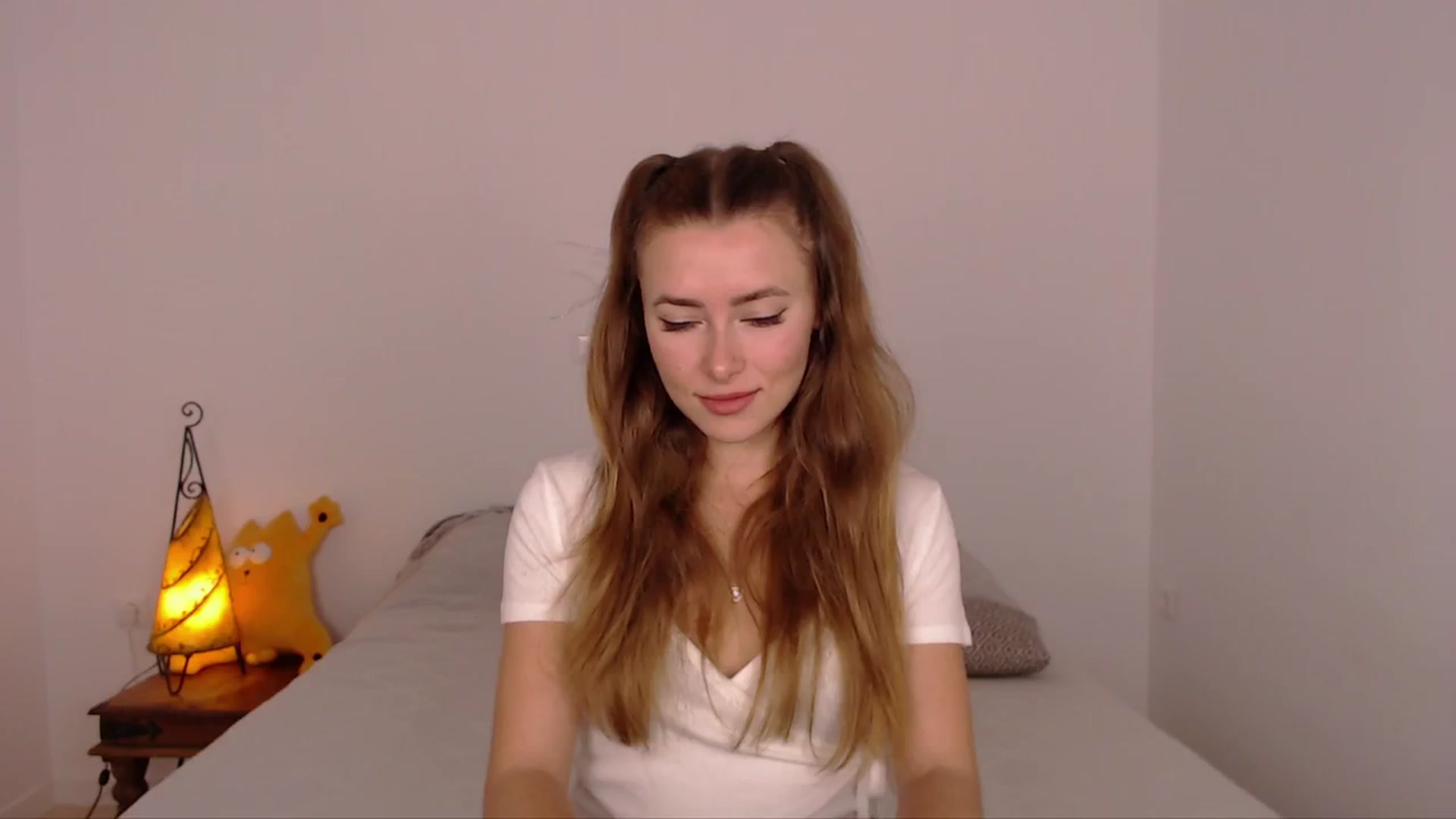 Gallery image thumbnail from SimonsWife's myfreecams stream on, 02/05/2024, 13:02 image 12 of 20