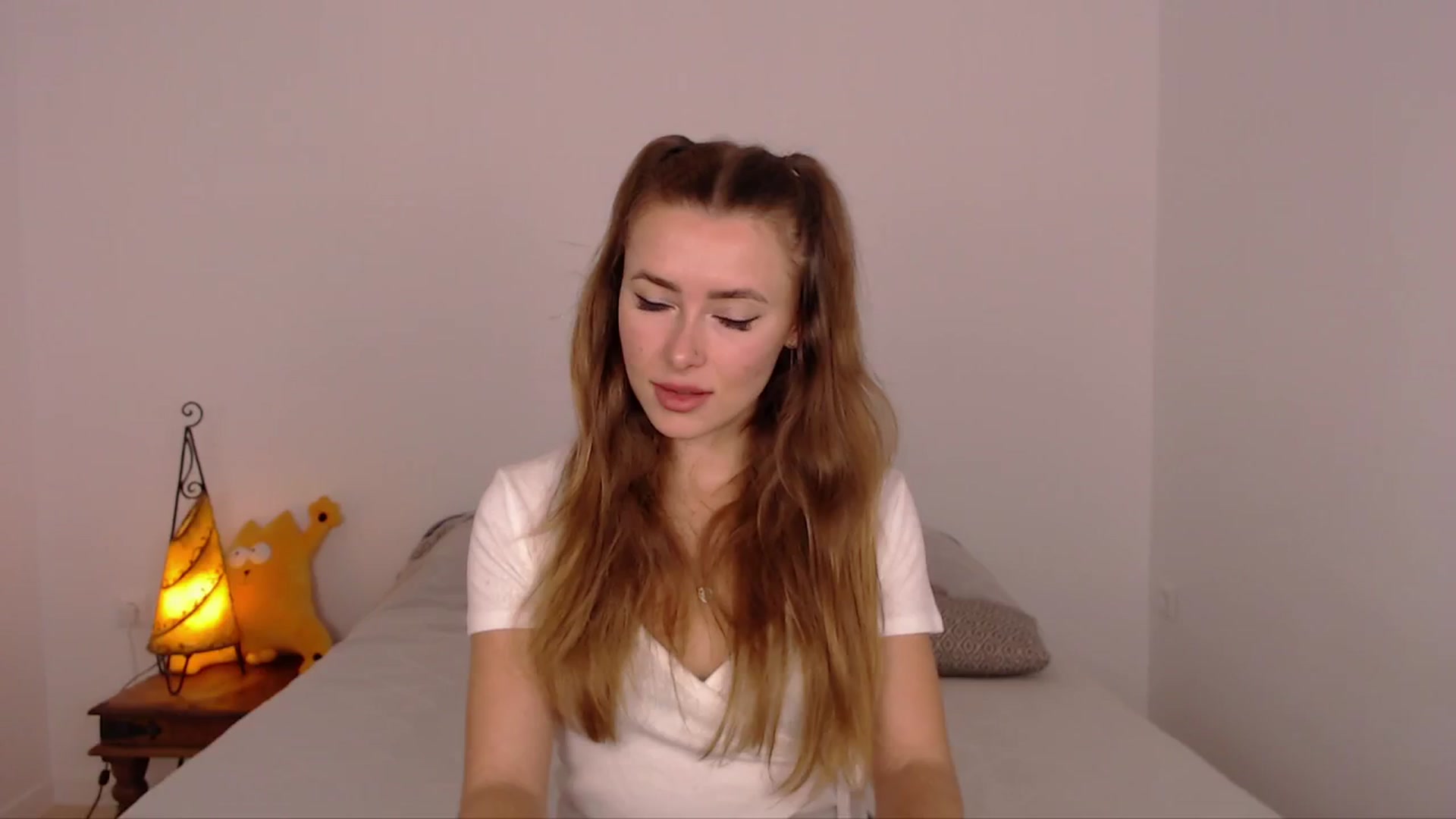 Gallery image thumbnail from SimonsWife's myfreecams stream on, 02/05/2024, 13:02 image 11 of 20