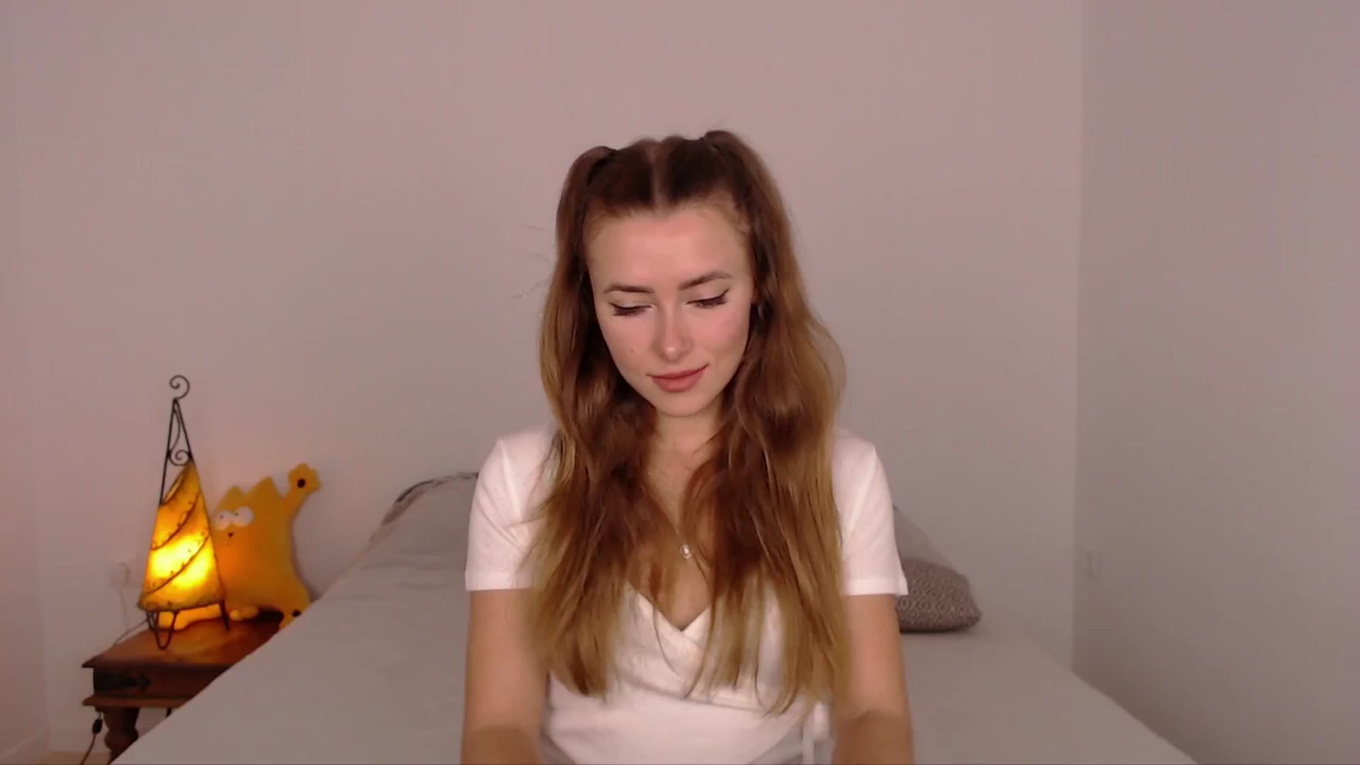 Gallery image thumbnail from SimonsWife's myfreecams stream on, 02/05/2024, 13:02 image 13 of 20