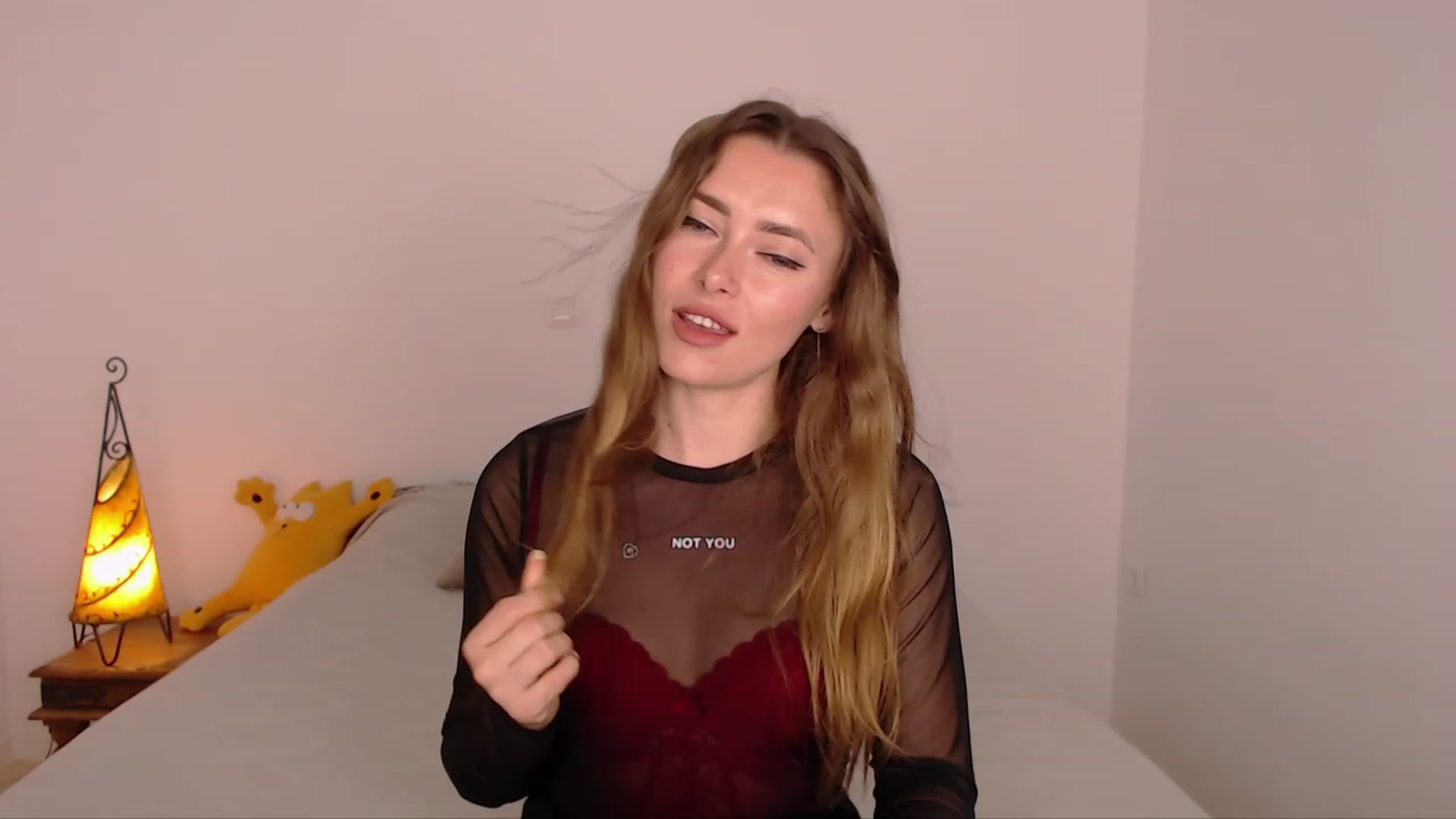 Gallery image thumbnail from SimonsWife's myfreecams stream on, 02/25/2024, 16:05 image 10 of 20