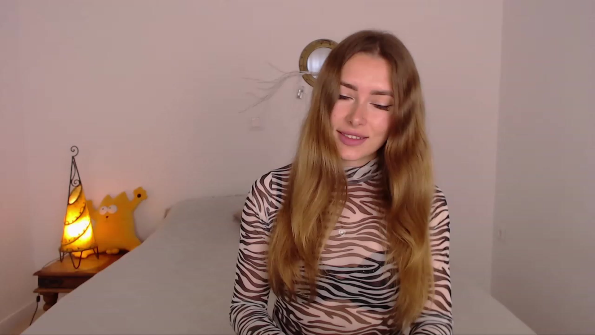 Gallery image thumbnail from SimonsWife's myfreecams stream on, 03/10/2024, 14:45 image 1 of 20