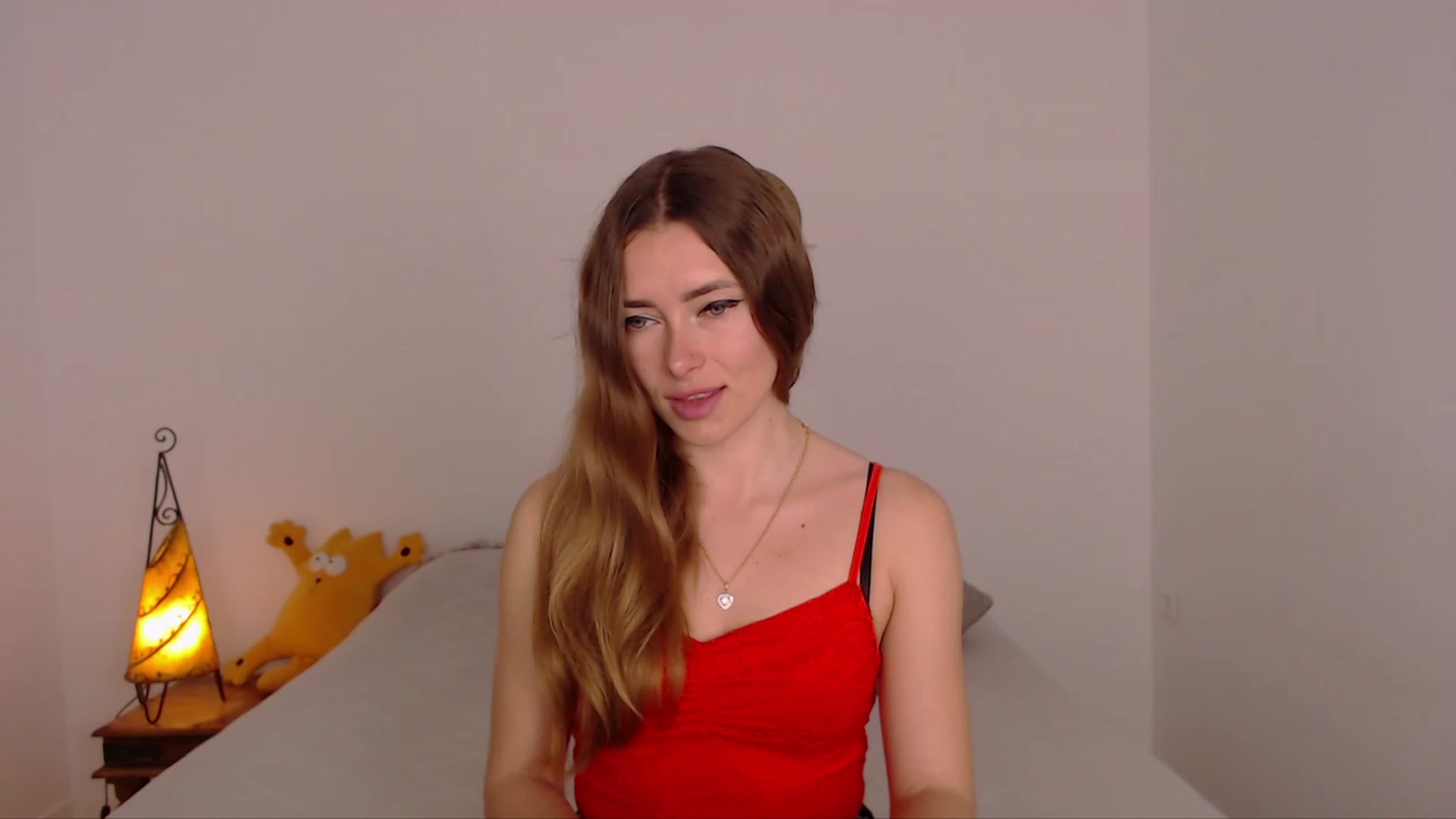 Gallery image thumbnail from SimonsWife's myfreecams stream on, 03/11/2024, 13:23 image 1 of 20