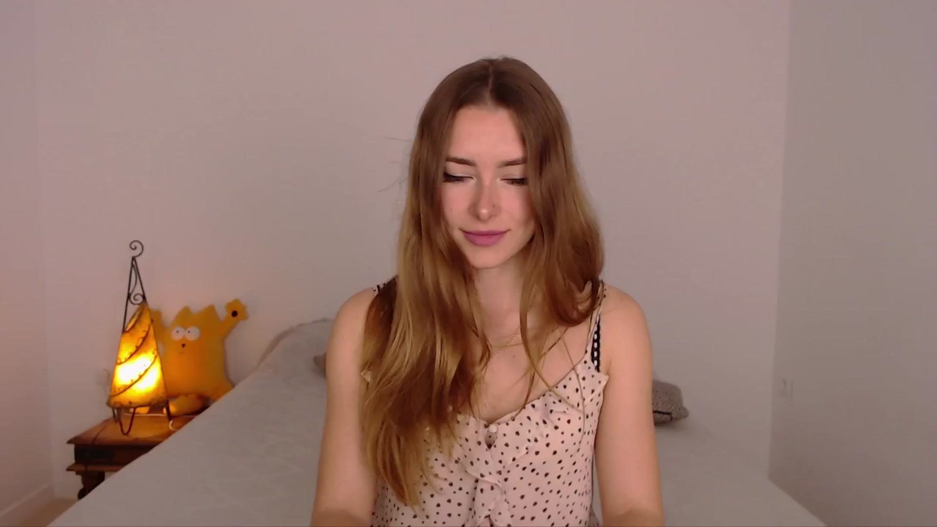 Gallery image thumbnail from SimonsWife's myfreecams stream on, 03/13/2024, 13:20 image 1 of 20