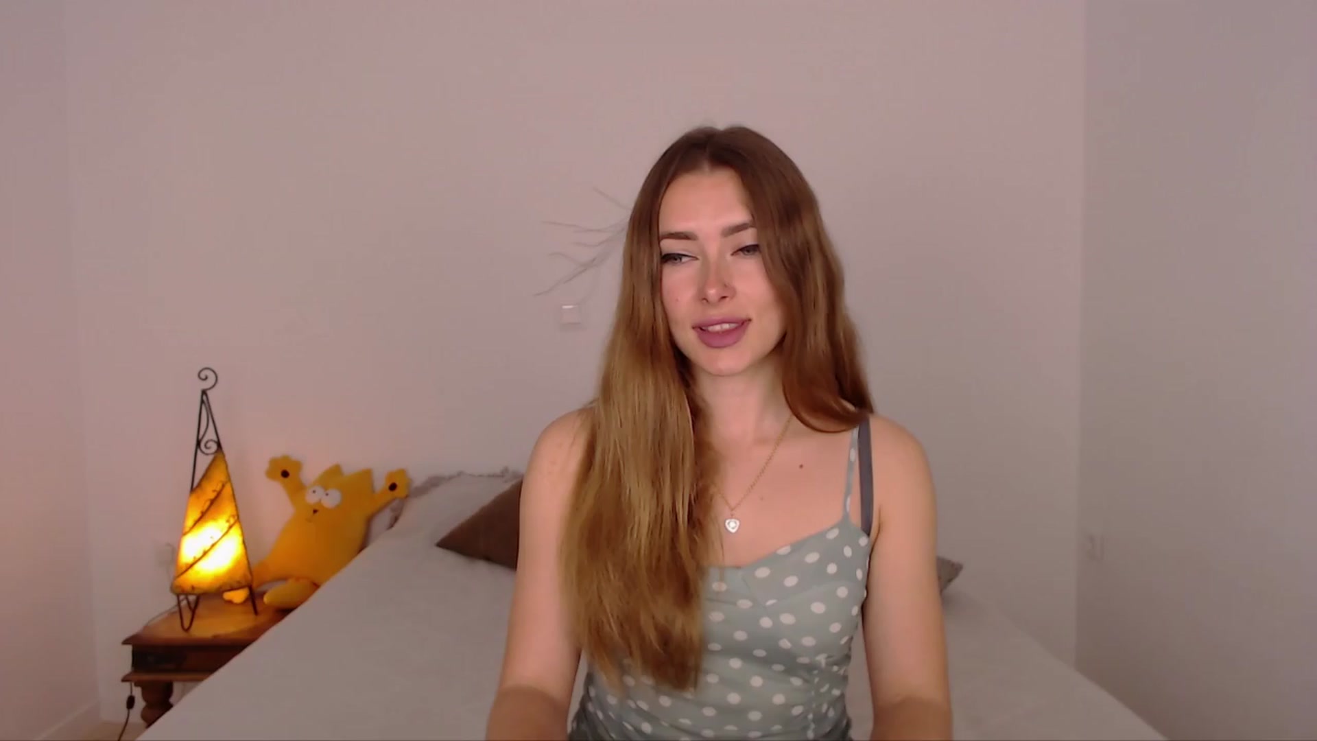 Gallery image thumbnail from SimonsWife's myfreecams stream on, 04/03/2024, 13:00 image 1 of 20