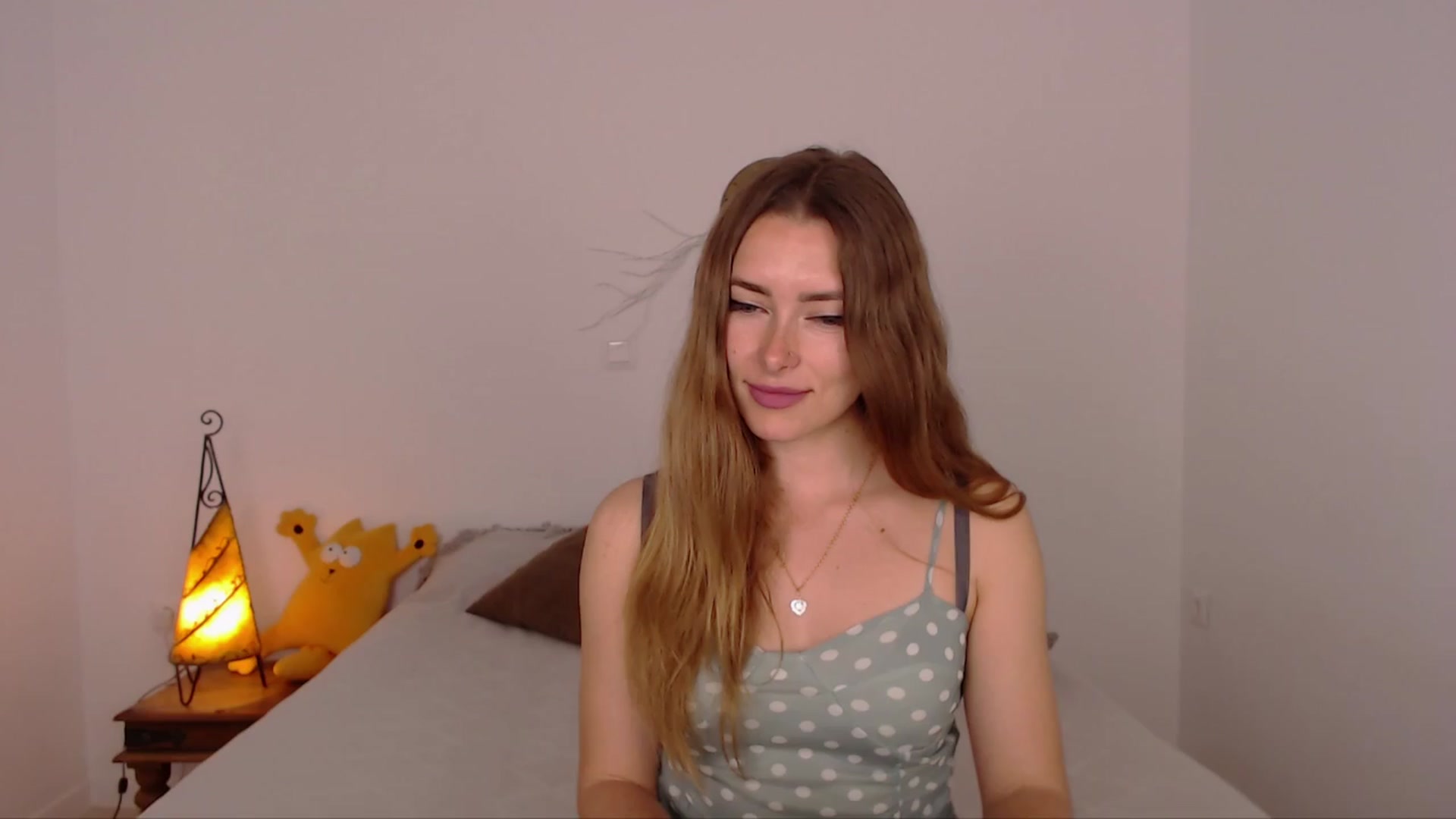 Gallery image thumbnail from SimonsWife's myfreecams stream on, 04/03/2024, 14:49 image 8 of 20