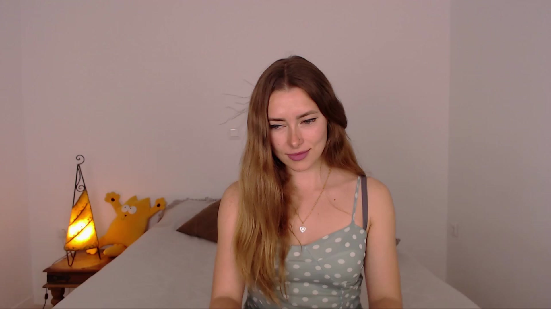 Gallery image thumbnail from SimonsWife's myfreecams stream on, 04/03/2024, 14:49 image 10 of 20