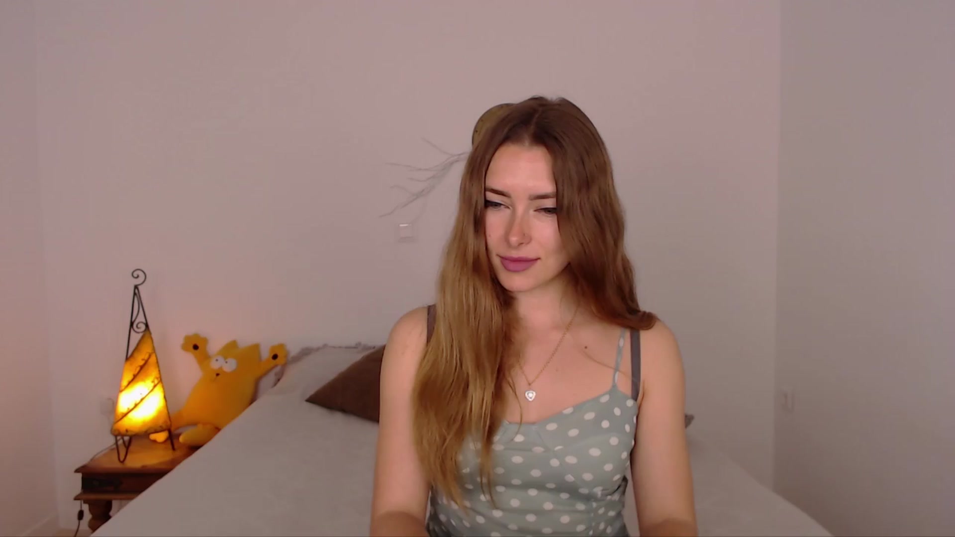 Gallery image thumbnail from SimonsWife's myfreecams stream on, 04/03/2024, 14:49 image 9 of 20