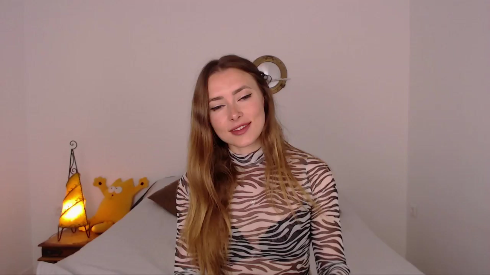 Gallery image thumbnail from SimonsWife's myfreecams stream on, 04/08/2024, 11:47 image 6 of 20