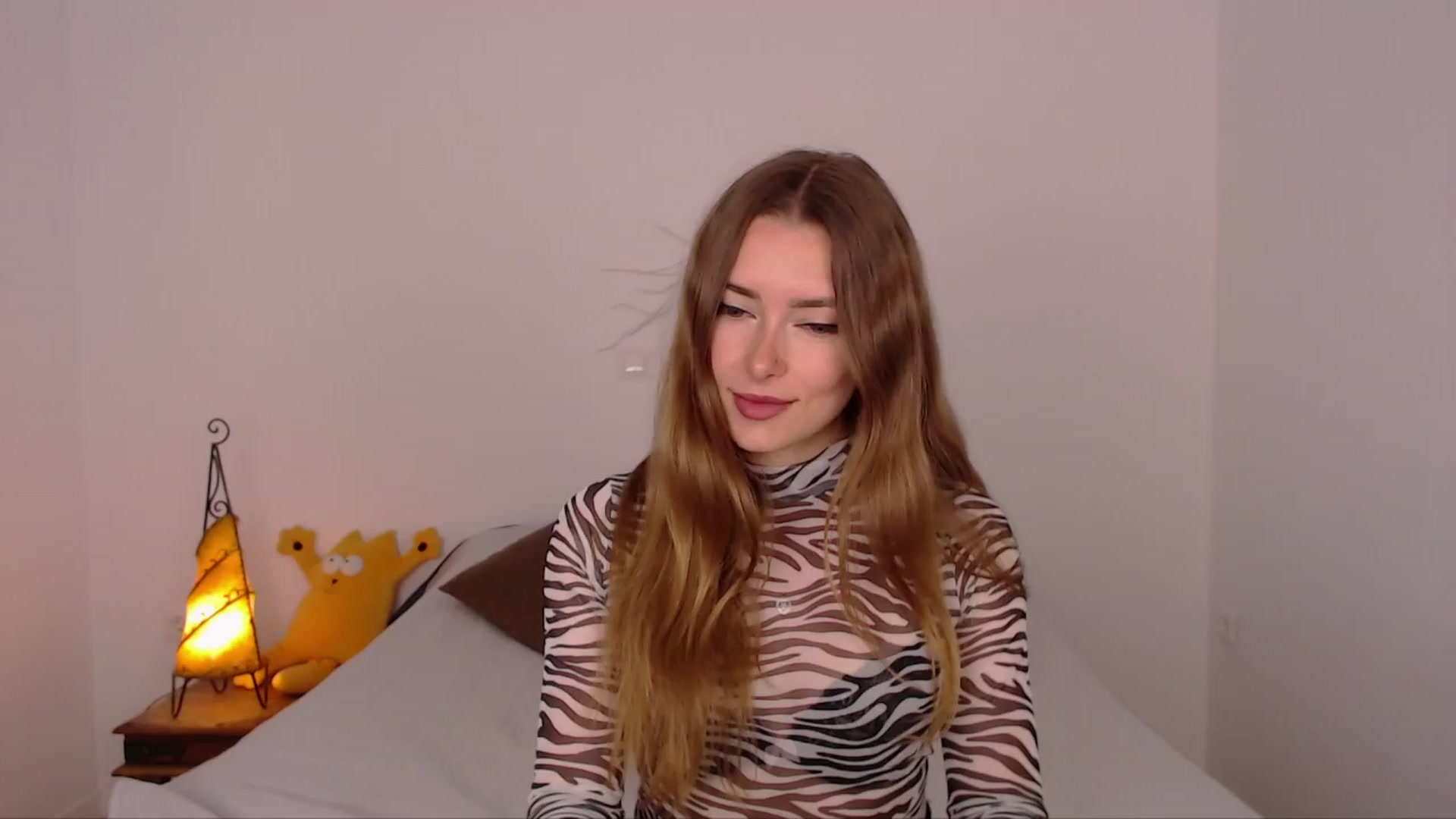 Gallery image thumbnail from SimonsWife's myfreecams stream on, 04/08/2024, 11:47 image 2 of 20