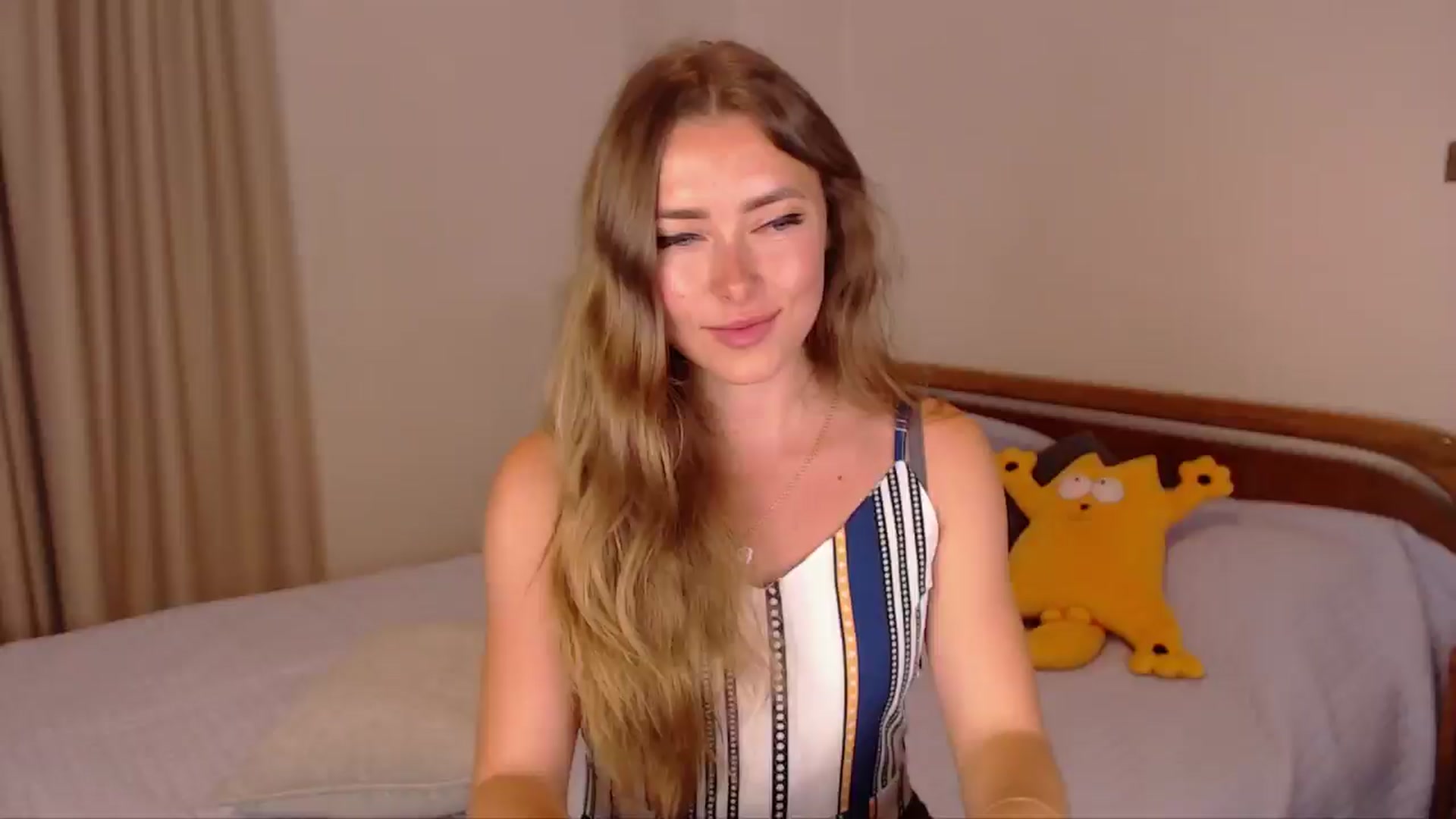 Gallery image thumbnail from SimonsWife's myfreecams stream on, 06/02/2024, 12:31 image 19 of 20