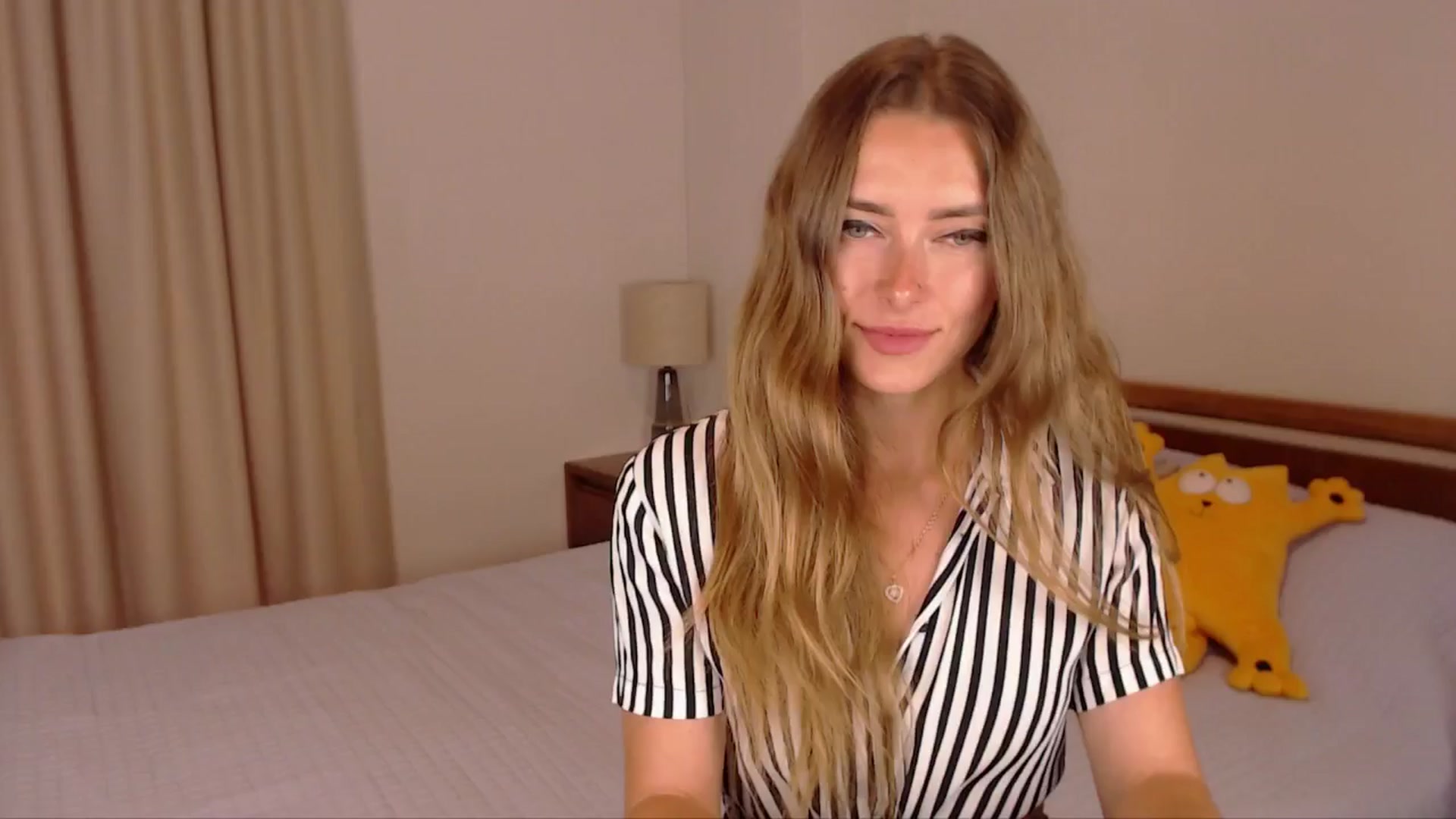 Gallery image thumbnail from SimonsWife's myfreecams stream on, 06/05/2024, 13:43 image 11 of 20