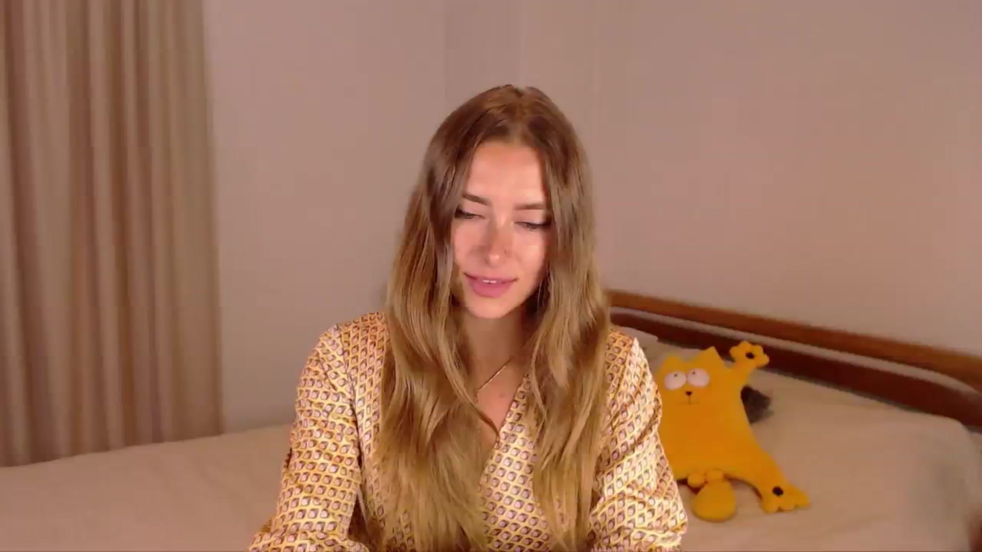 Gallery image thumbnail from SimonsWife's myfreecams stream on, 07/01/2024, 10:52 image 14 of 20