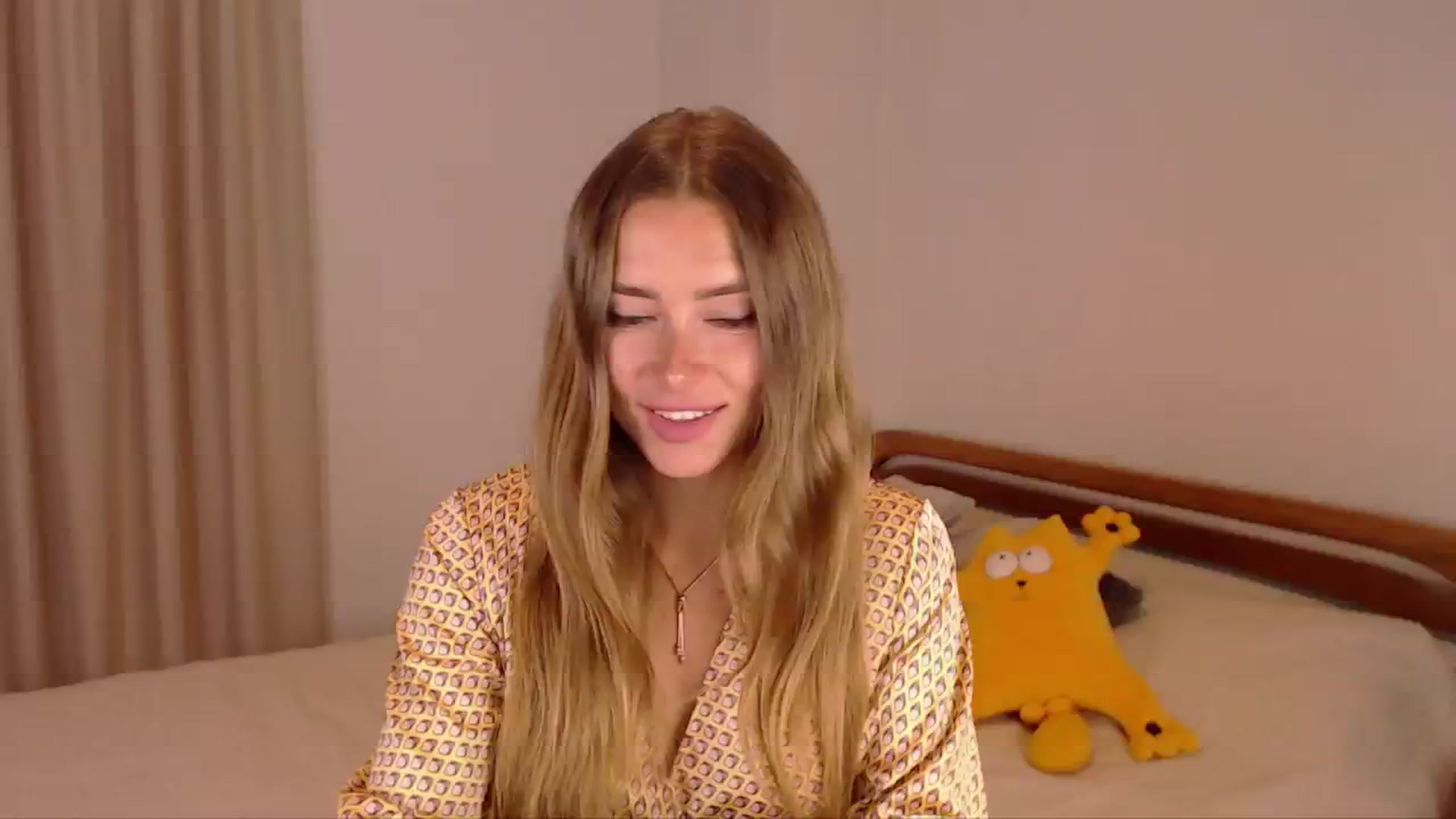 Gallery image thumbnail from SimonsWife's myfreecams stream on, 07/01/2024, 10:52 image 1 of 20