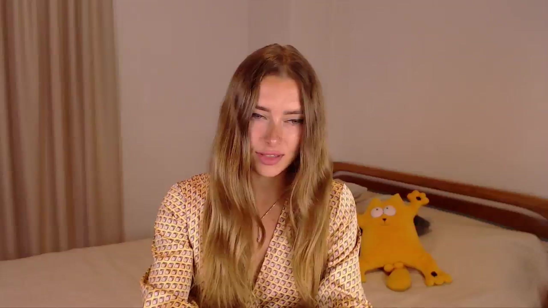Gallery image thumbnail from SimonsWife's myfreecams stream on, 07/01/2024, 10:52 image 7 of 20