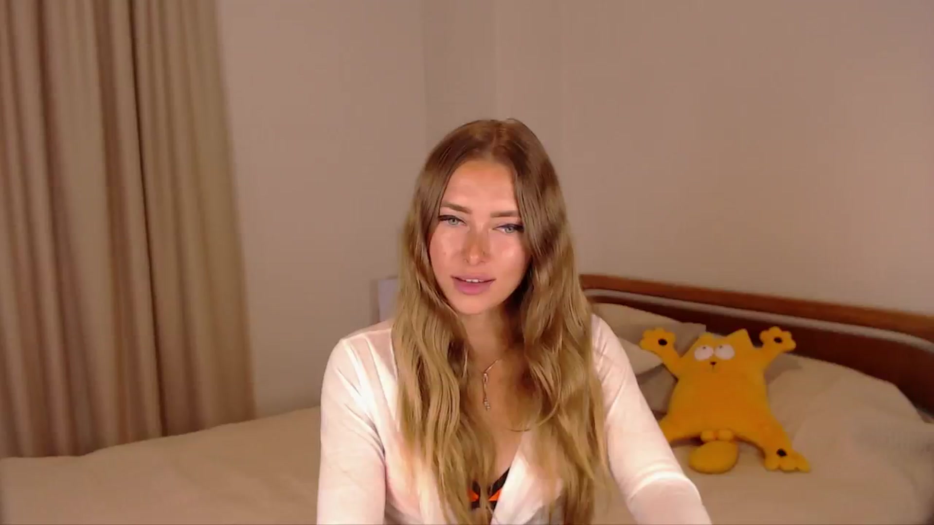 Gallery image thumbnail from SimonsWife's myfreecams stream on, 07/18/2024, 11:58 image 14 of 20