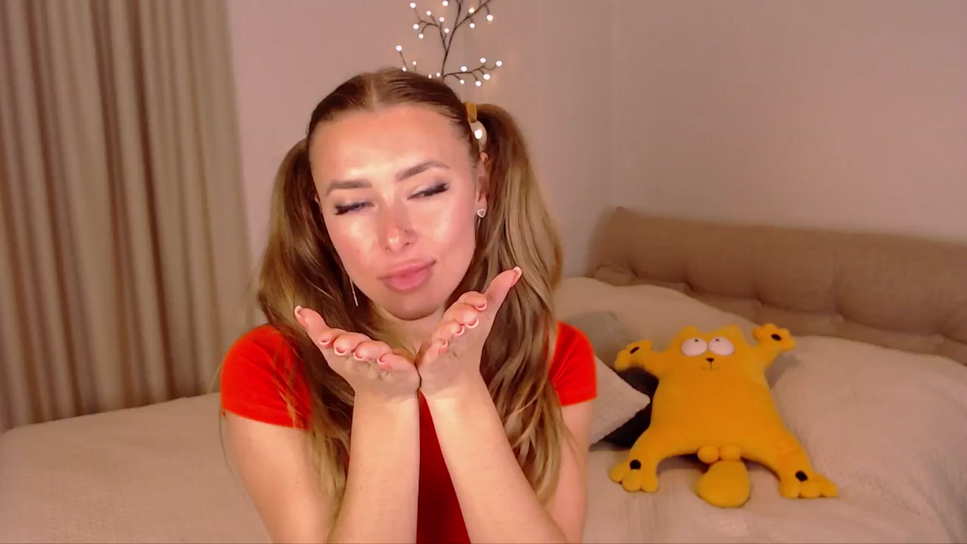 Gallery image thumbnail from SimonsWife's myfreecams stream on, 11/13/2024, 15:39 image 20 of 20