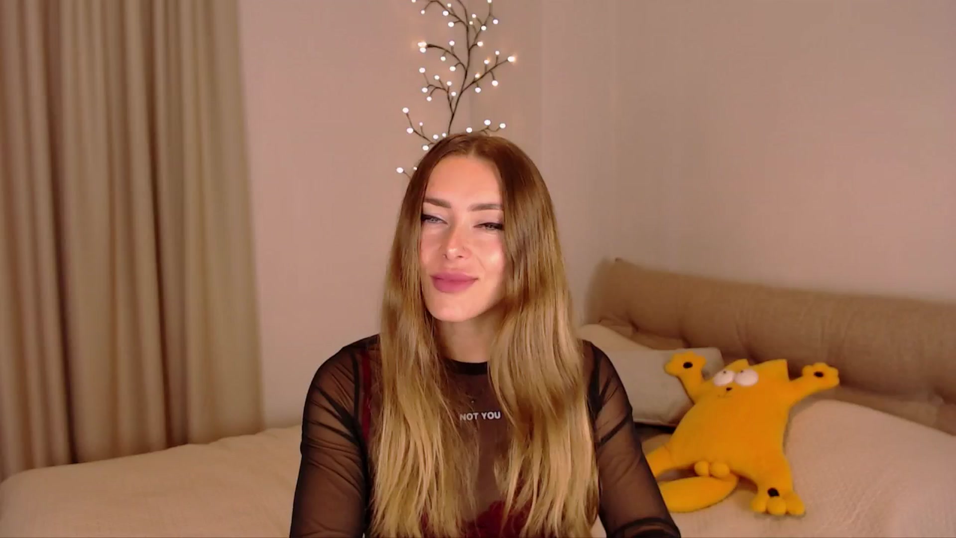 Gallery image thumbnail from SimonsWife's myfreecams stream on, 11/18/2024, 12:56 image 9 of 20