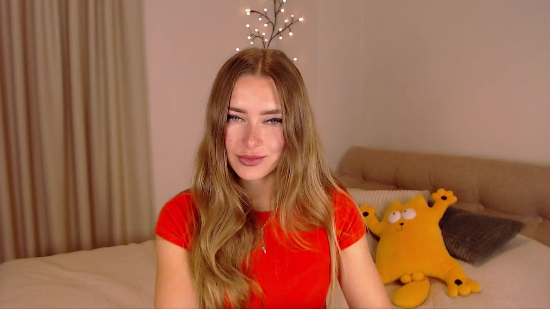 Gallery image thumbnail from SimonsWife's myfreecams stream on, 11/21/2024, 12:44 image 16 of 20
