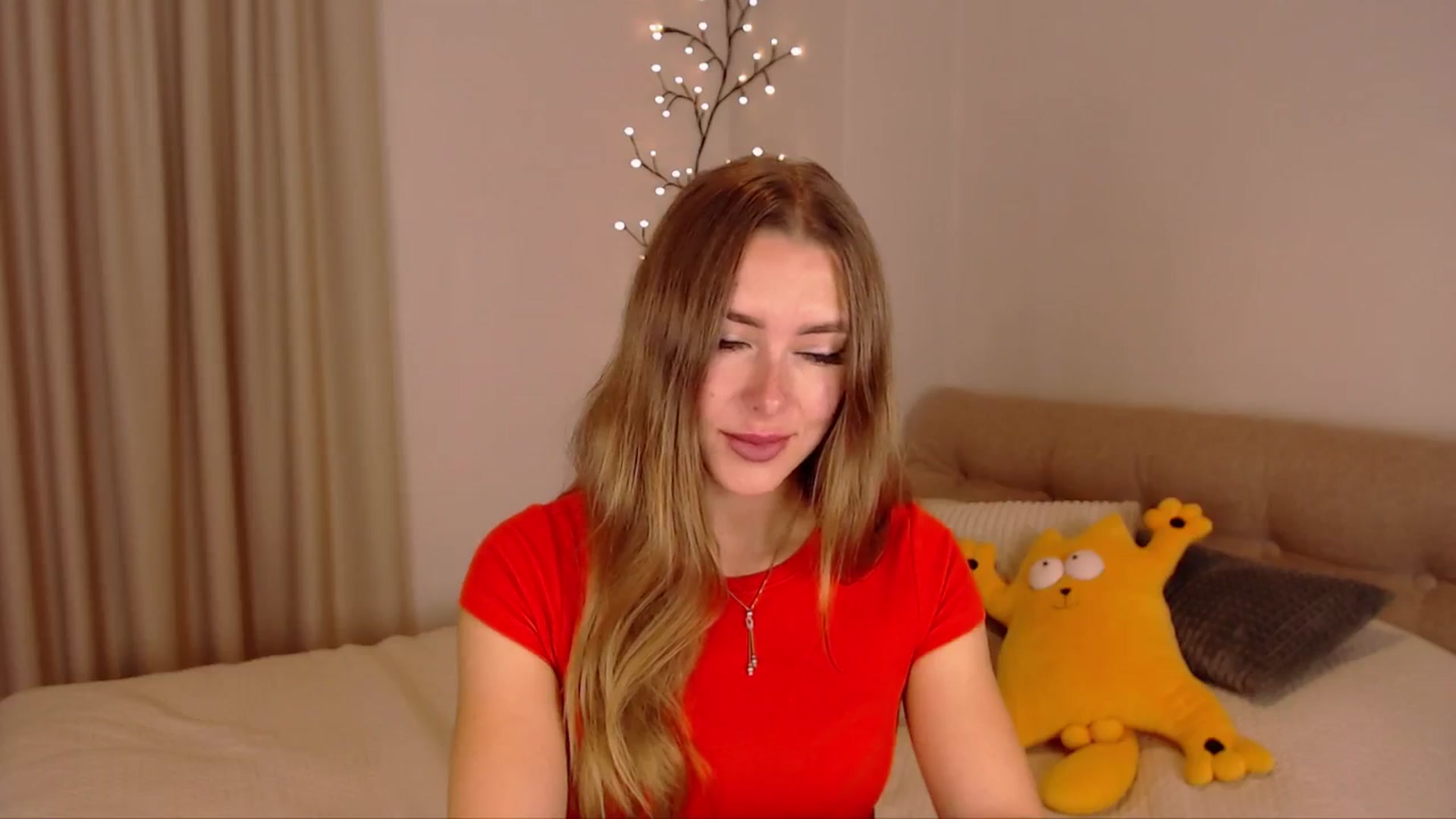Gallery image thumbnail from SimonsWife's myfreecams stream on, 11/21/2024, 12:44 image 5 of 20