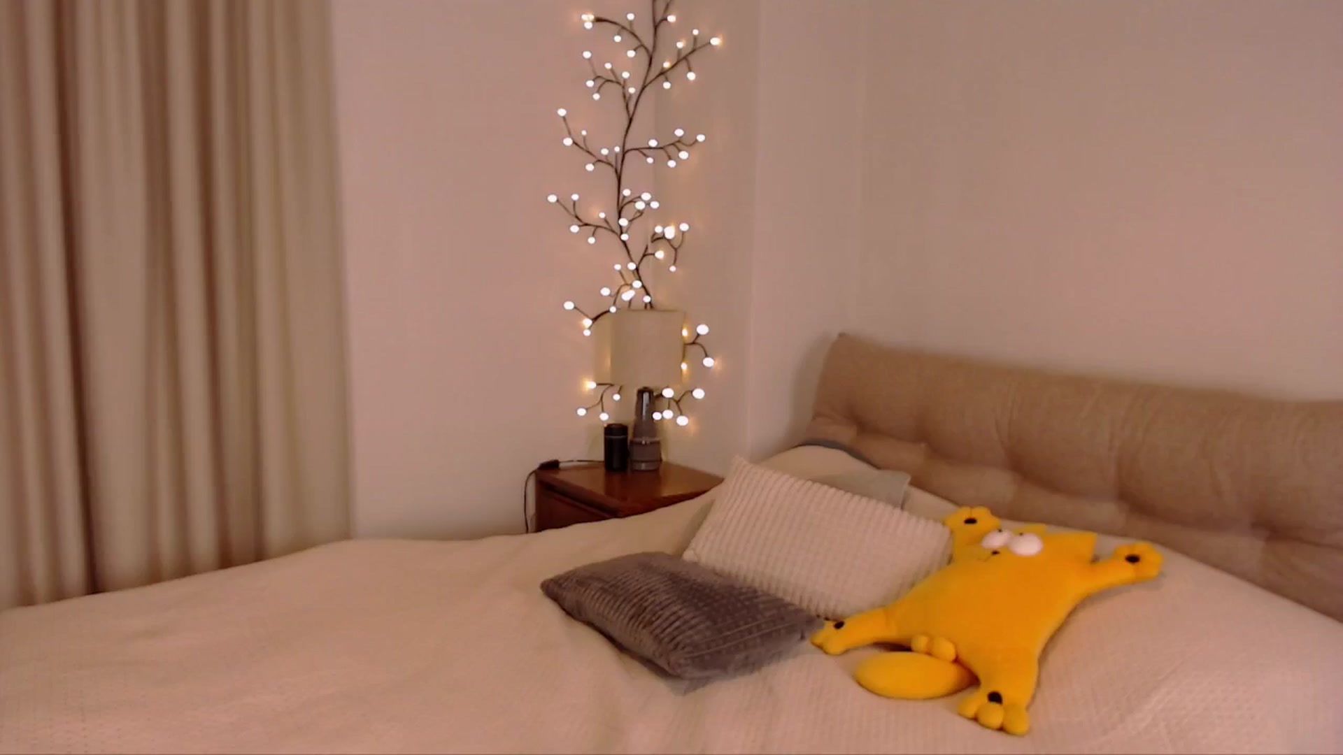 Gallery image thumbnail from SimonsWife's myfreecams stream on, 11/27/2024, 13:54 image 8 of 20