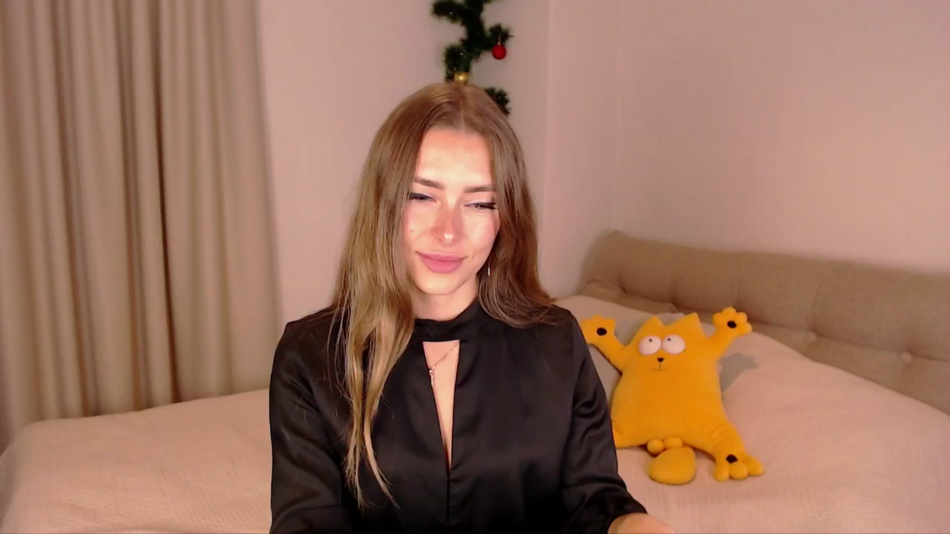 Gallery image thumbnail from SimonsWife's myfreecams stream on, 01/13/2025, 12:47 image 7 of 20