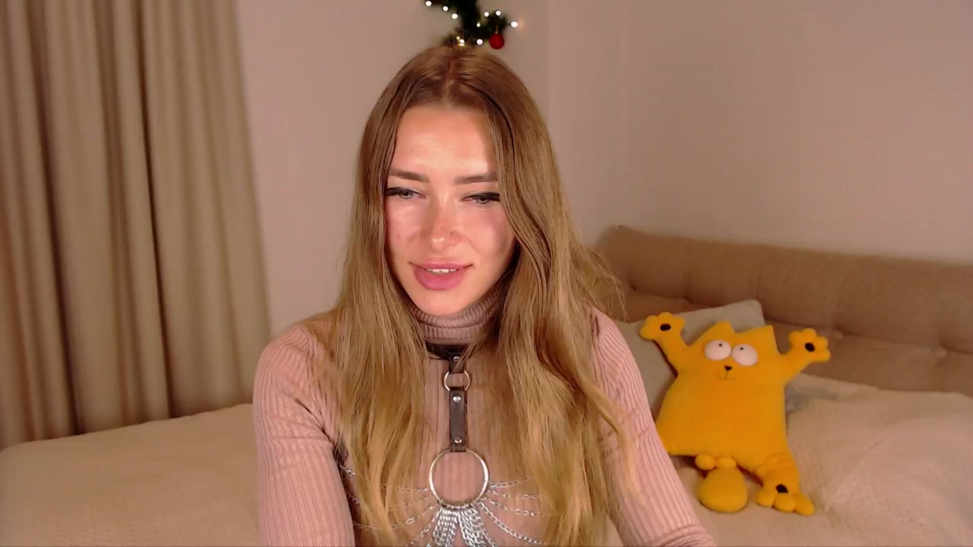 Gallery image thumbnail from SimonsWife's myfreecams stream on, 01/19/2025, 16:08 image 18 of 20