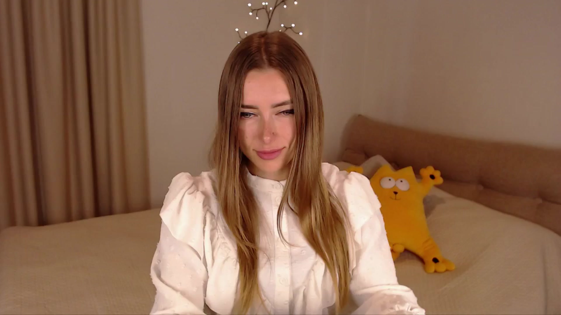 Gallery image thumbnail from SimonsWife's myfreecams stream on, 03/06/2025, 13:22 image 7 of 20