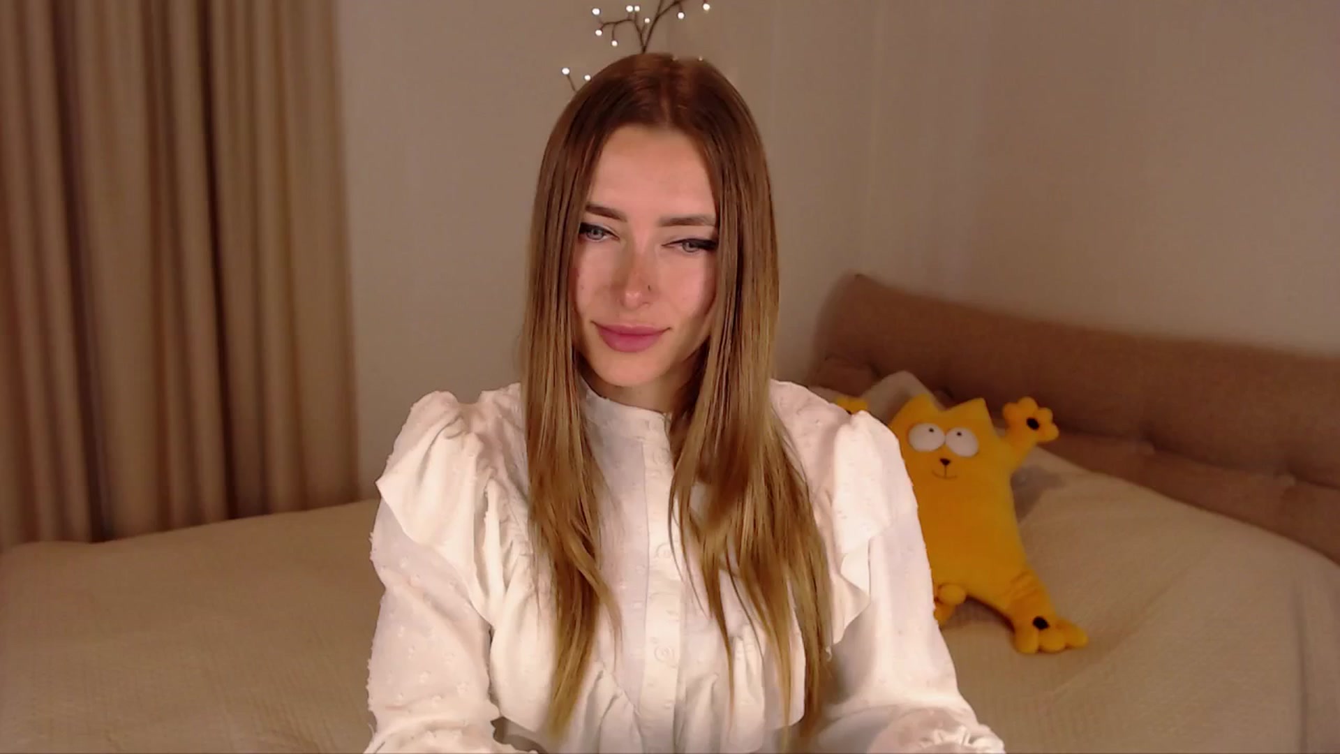 Gallery image thumbnail from SimonsWife's myfreecams stream on, 03/06/2025, 13:22 image 19 of 20