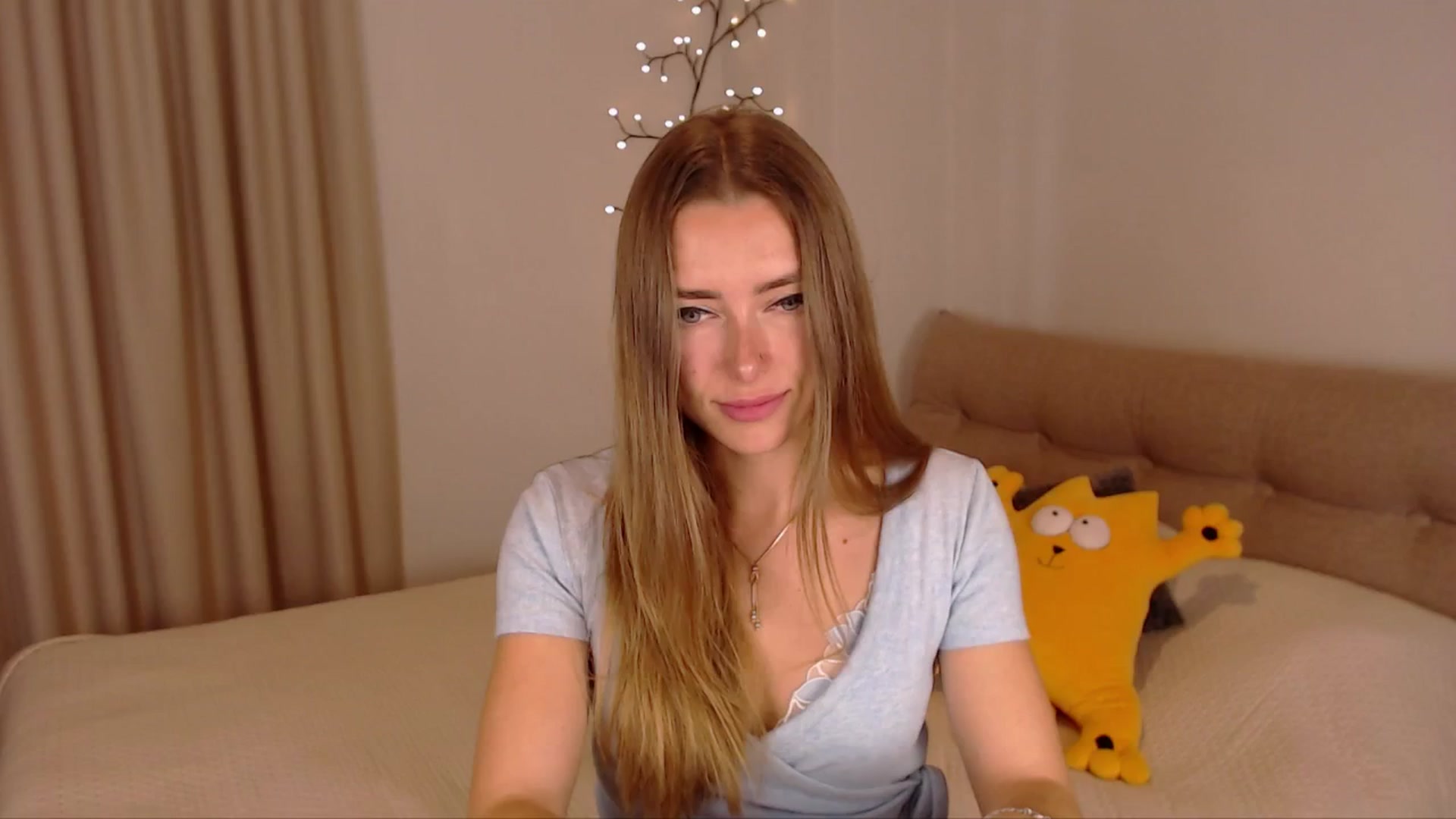 Gallery image thumbnail from SimonsWife's myfreecams stream on, 03/26/2025, 14:52 image 19 of 20