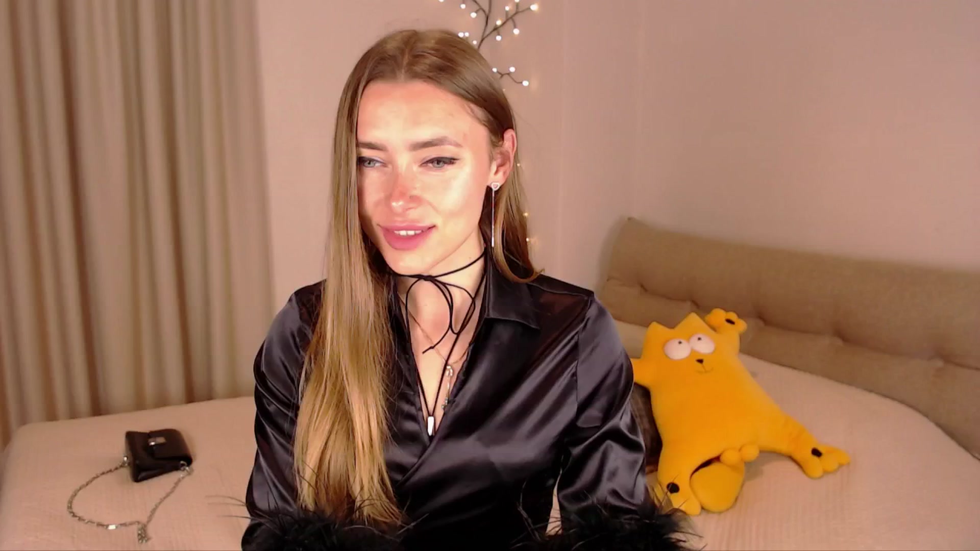 Gallery image thumbnail from SimonsWife's myfreecams stream on, 03/30/2025, 15:04 image 11 of 20