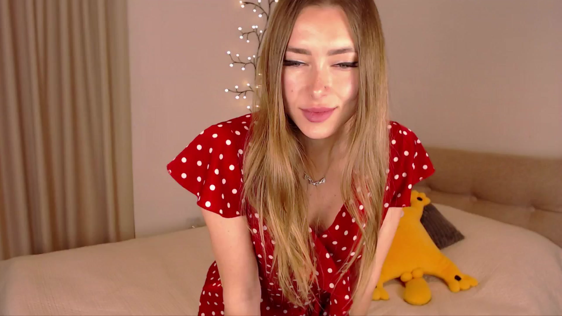 Gallery image thumbnail from SimonsWife's myfreecams stream on, 05/08/2025, 13:23 image 8 of 20