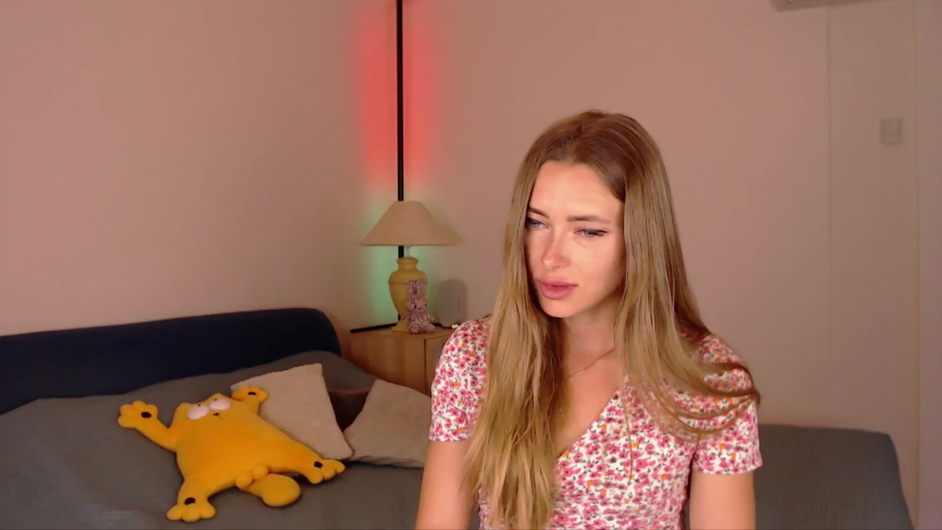 Gallery image thumbnail from SimonsWife's myfreecams stream on, 06/12/2025, 13:44 image 11 of 20