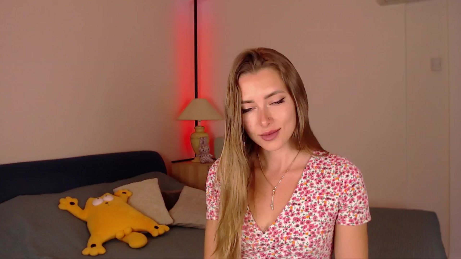 Gallery image thumbnail from SimonsWife's myfreecams stream on, 06/12/2025, 14:43 image 19 of 20
