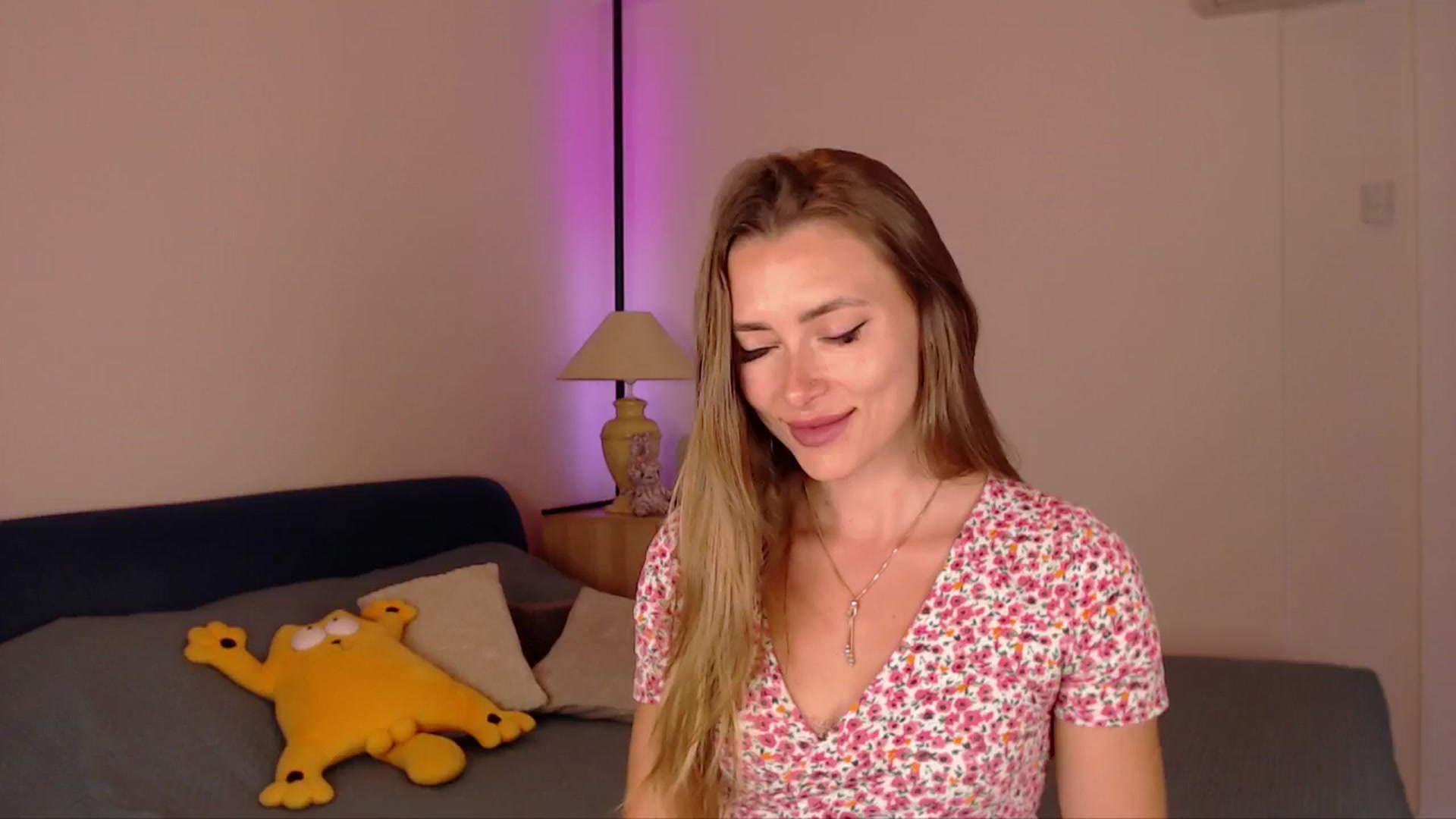 Gallery image thumbnail from SimonsWife's myfreecams stream on, 06/12/2025, 14:43 image 17 of 20