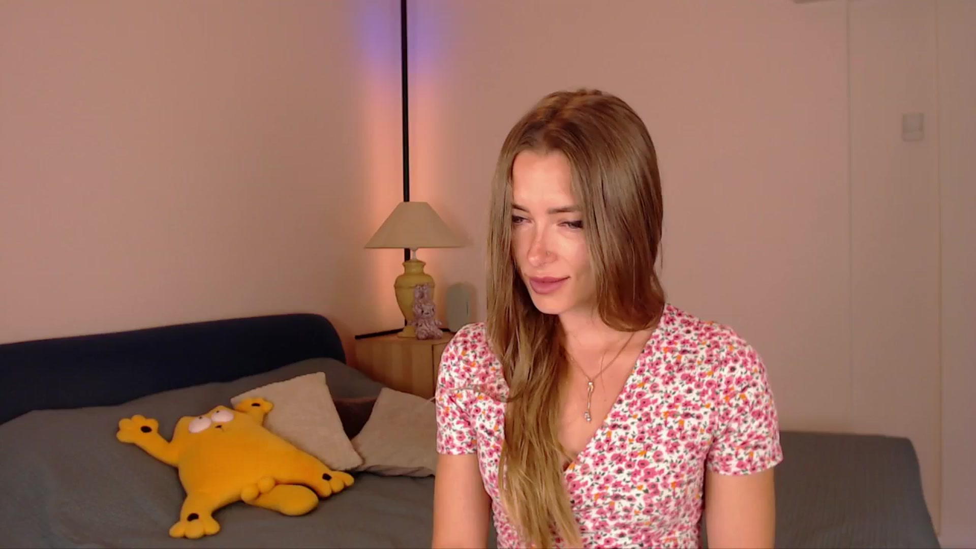 Gallery image thumbnail from SimonsWife's myfreecams stream on, 06/12/2025, 16:21 image 1 of 20